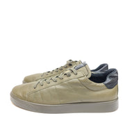 Khaki Ecco shoes in EU size 42, model 2230500314 N, pre-owned with creases and slight scuff marks.