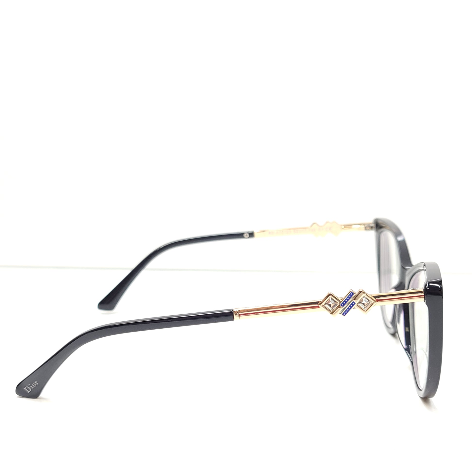 Dior RD A10123 black eyeglasses with gold temples and Italian frame measurements 52□17-145.