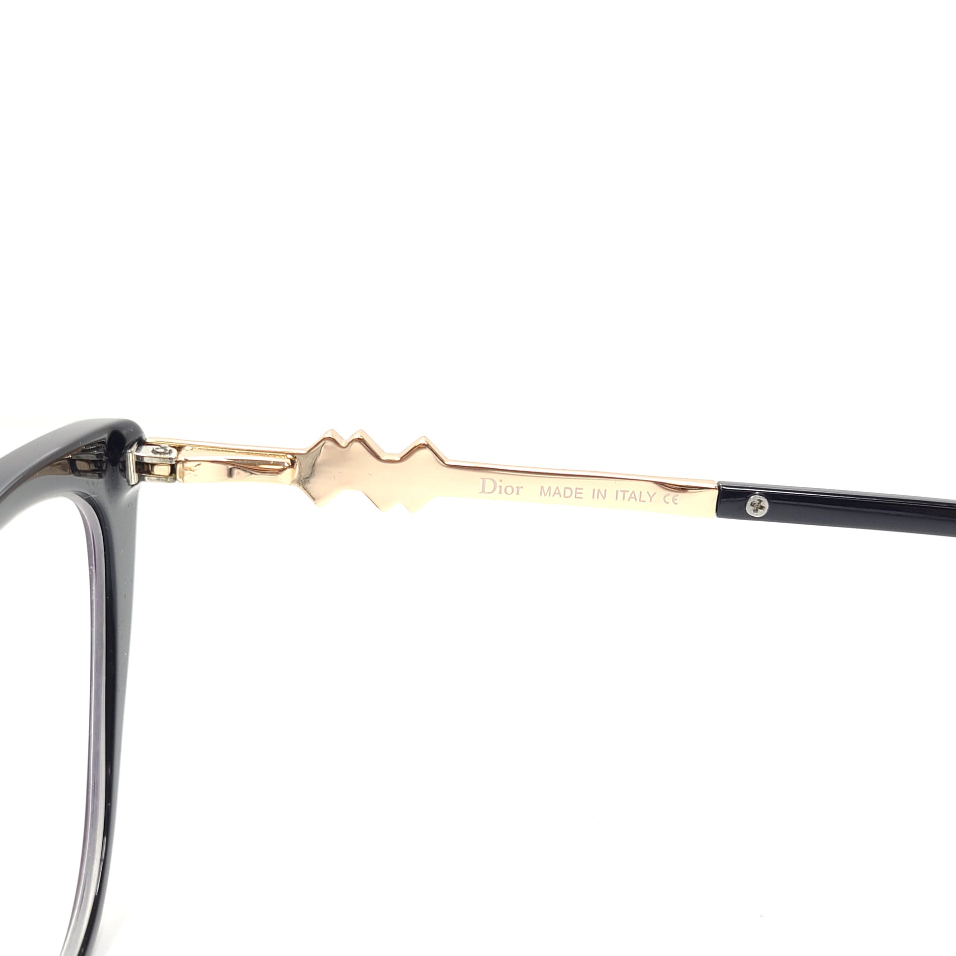 Dior RD A10123 black eyeglasses with gold temples and Italian frame measurements 52□17-145.