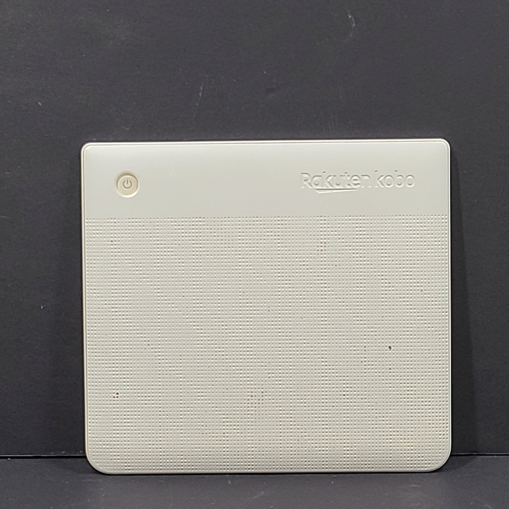 Kobo Libra H2O N873 - 8GB - Wi-Fi - 7in - eReader eBook Reader - White Grade D