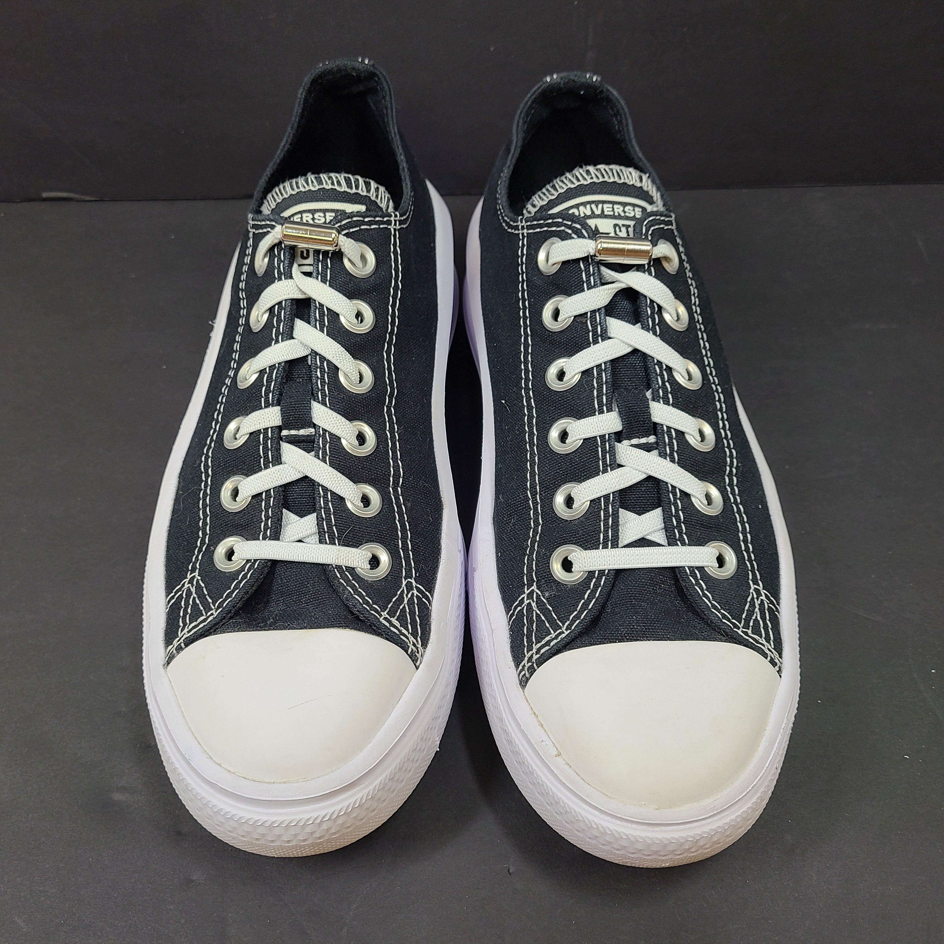 Black Converse Chuck Taylor All Star Move platform sneakers, size US 8.5, model 570256C.