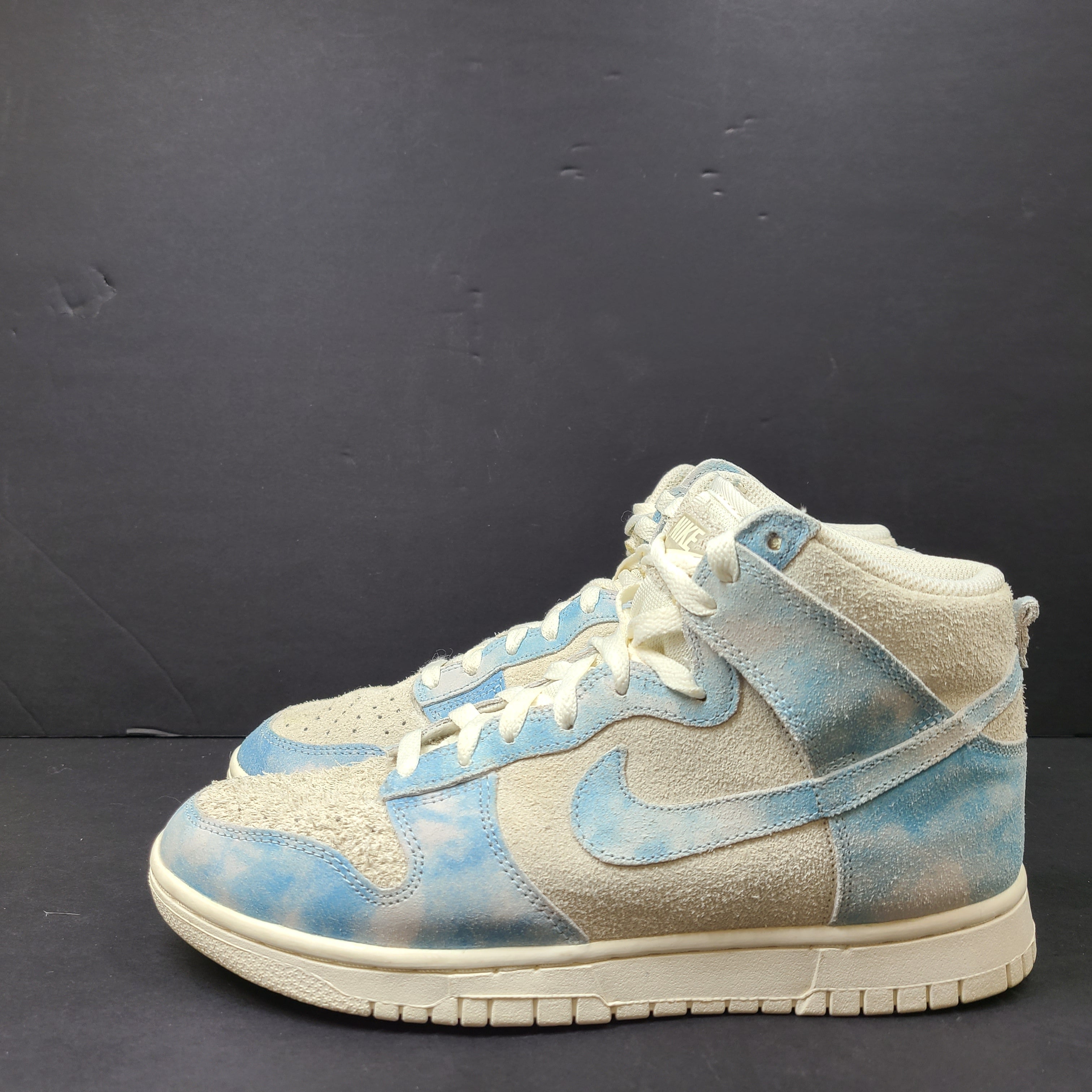 Nike Dunk High SE in Celestine Blue and Cream suede with a high-top silhouette in UK size 6.