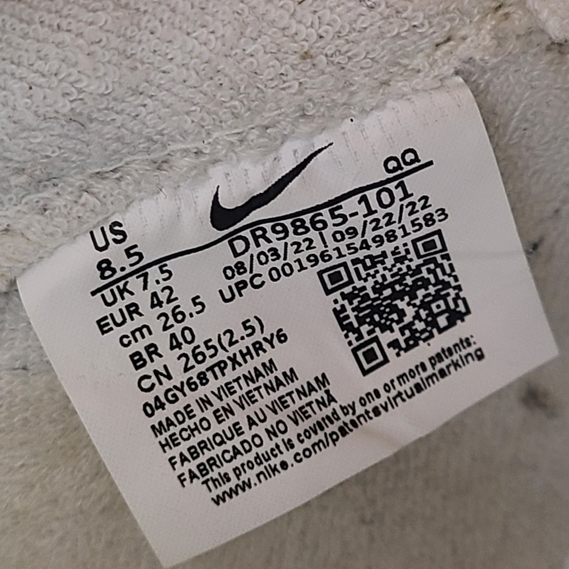 Nike Blazer Low '77 Jumbo in Off-White and Green with gum sole and oversized tongue.