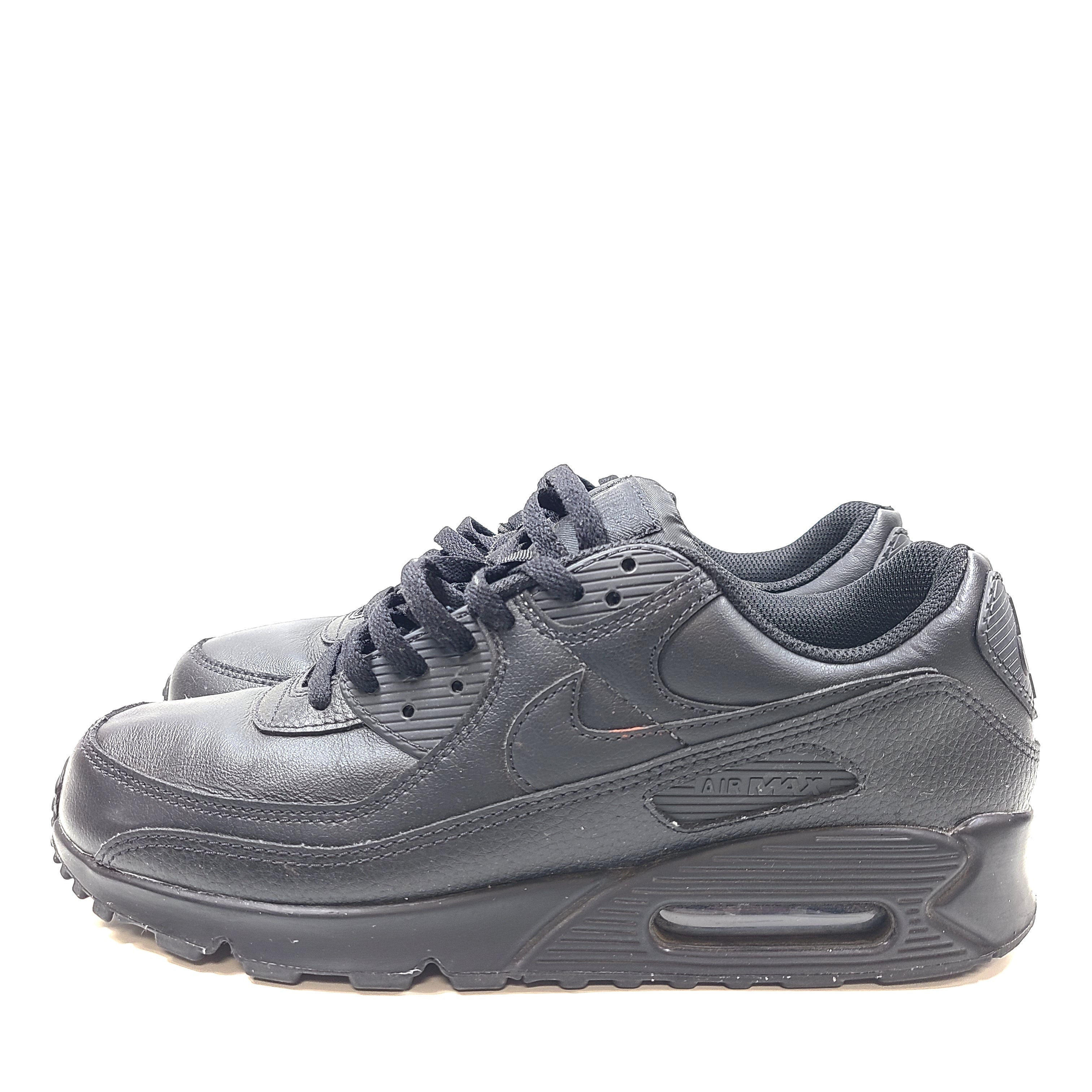 Black Nike Air Max 90 LTR leather sneakers in men's US 11 with Air cushioning and classic silhouette.