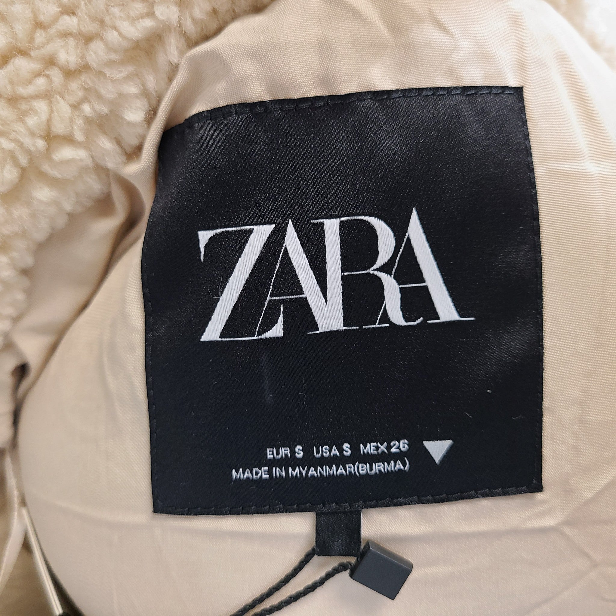 Zara Women's Short Cropped Fleece Jacket Faux Sherpa Ecru Beige Sz S NWT