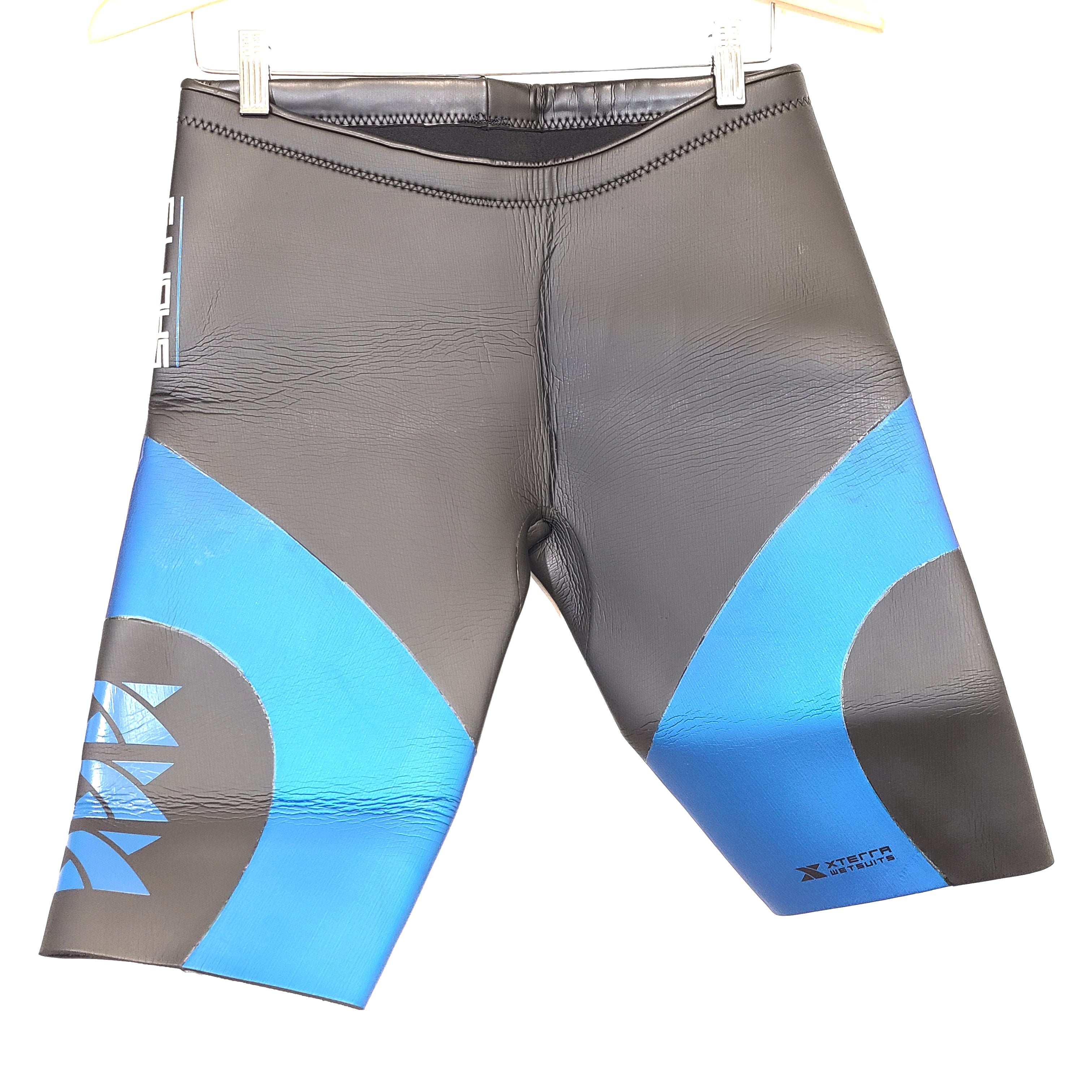 Black and blue Xterra Lava neoprene shorts in size L with nylon panels and reinforced seams.