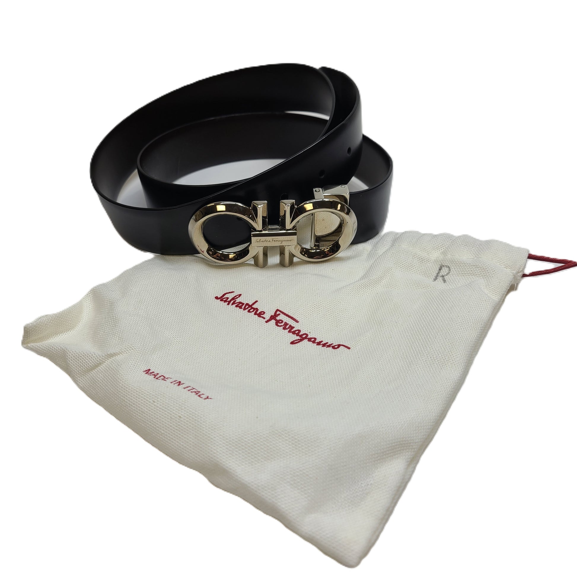 Black Salvatore Ferragamo leather belt that conveys refined Italian craftsmanship and modern elegance.