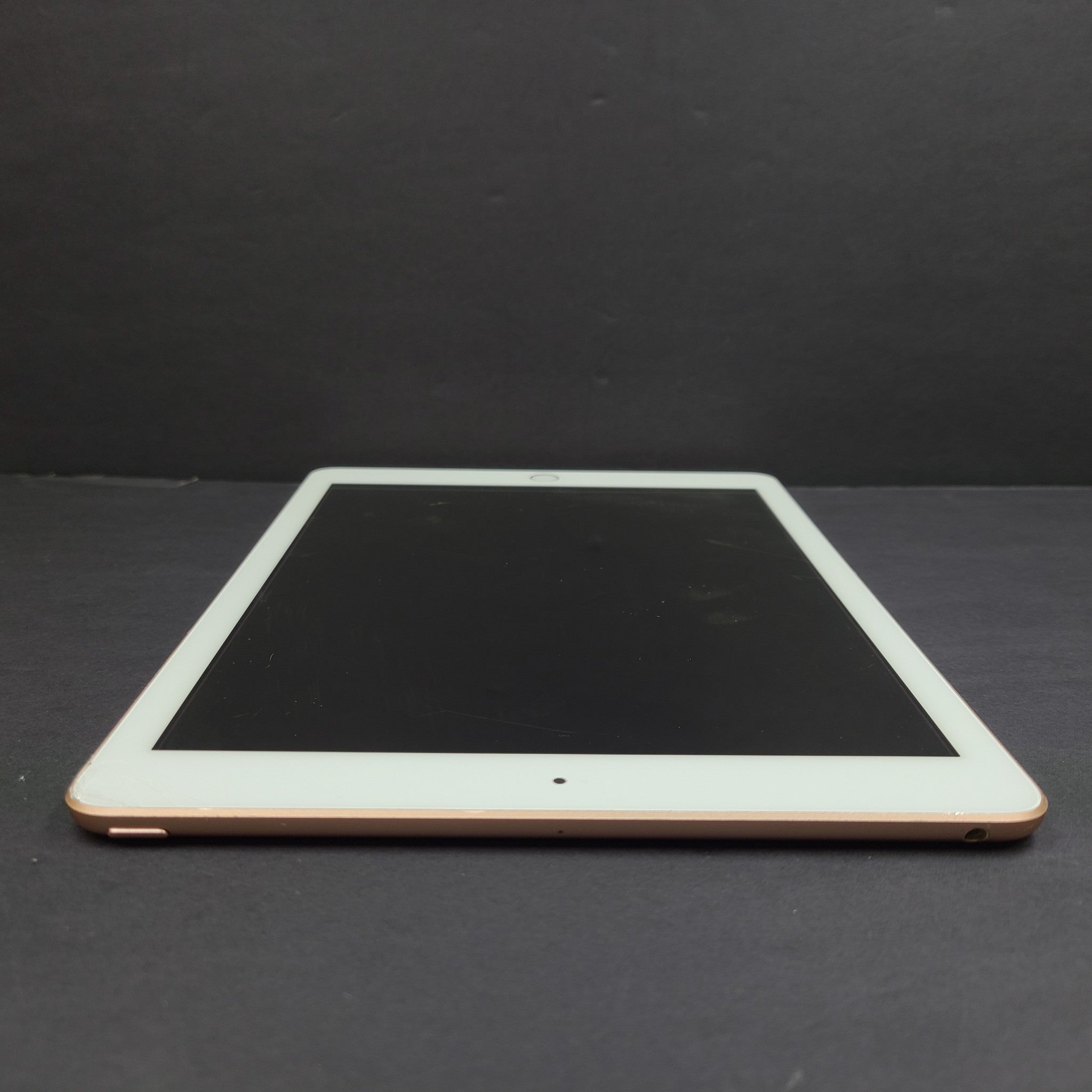 Apple iPad 6 6th Generation 9.7in 32GB Wi-Fi Rose Gold - A1893 READ screen v3