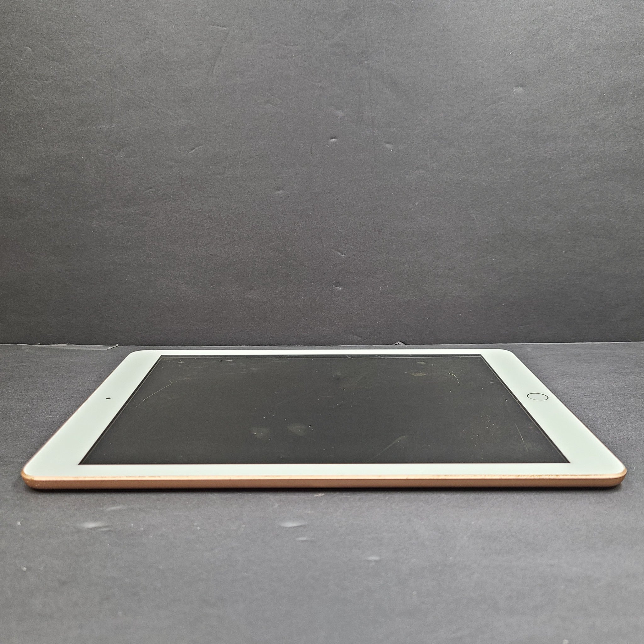 Apple iPad 6 6th Generation 9.7in 32GB Wi-Fi Rose Gold - A1893 READ screen v3