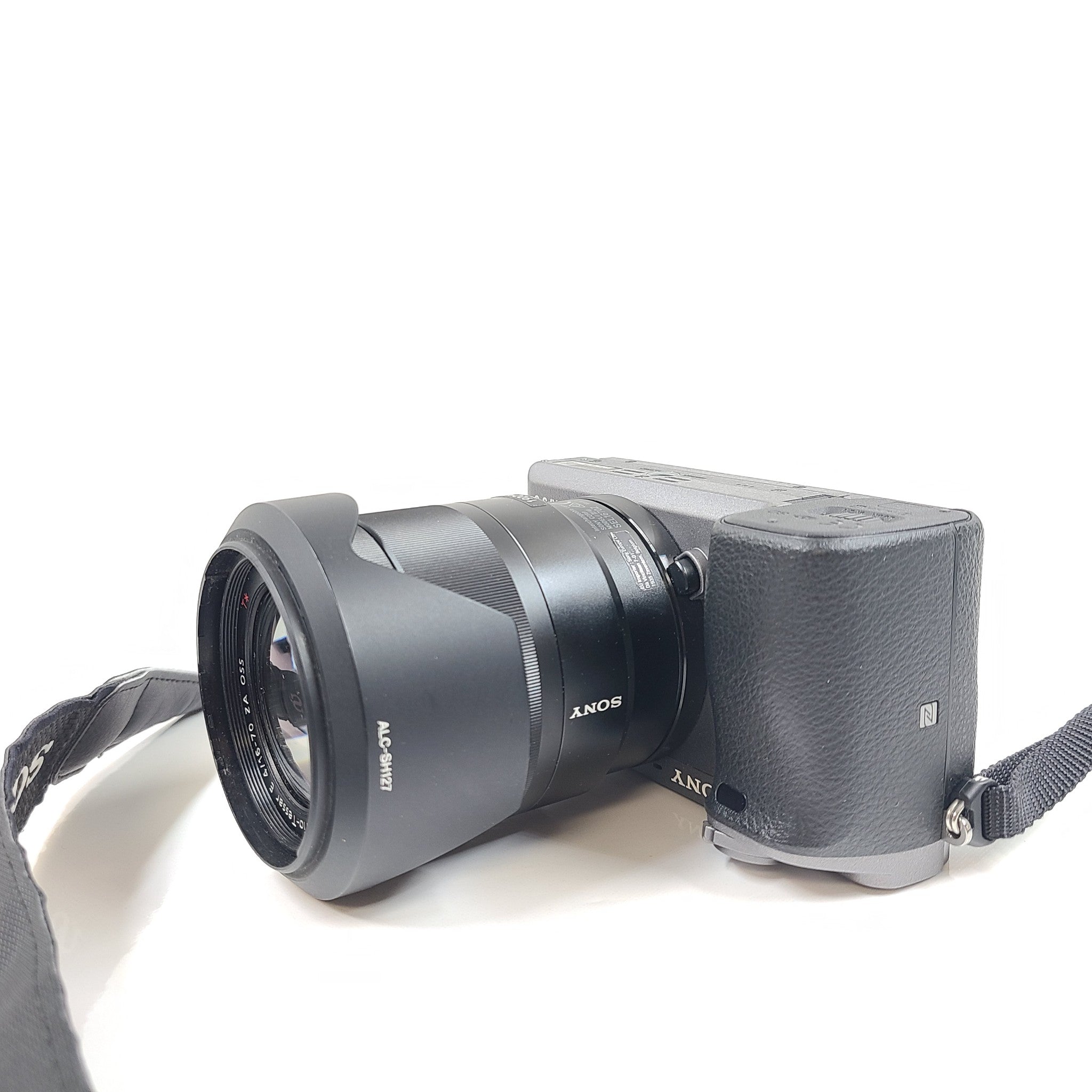 Sony Alpha a6000 24.3MP Digital SLR Camera +16-70 OSS + Case + 64GB - SC 3,693!