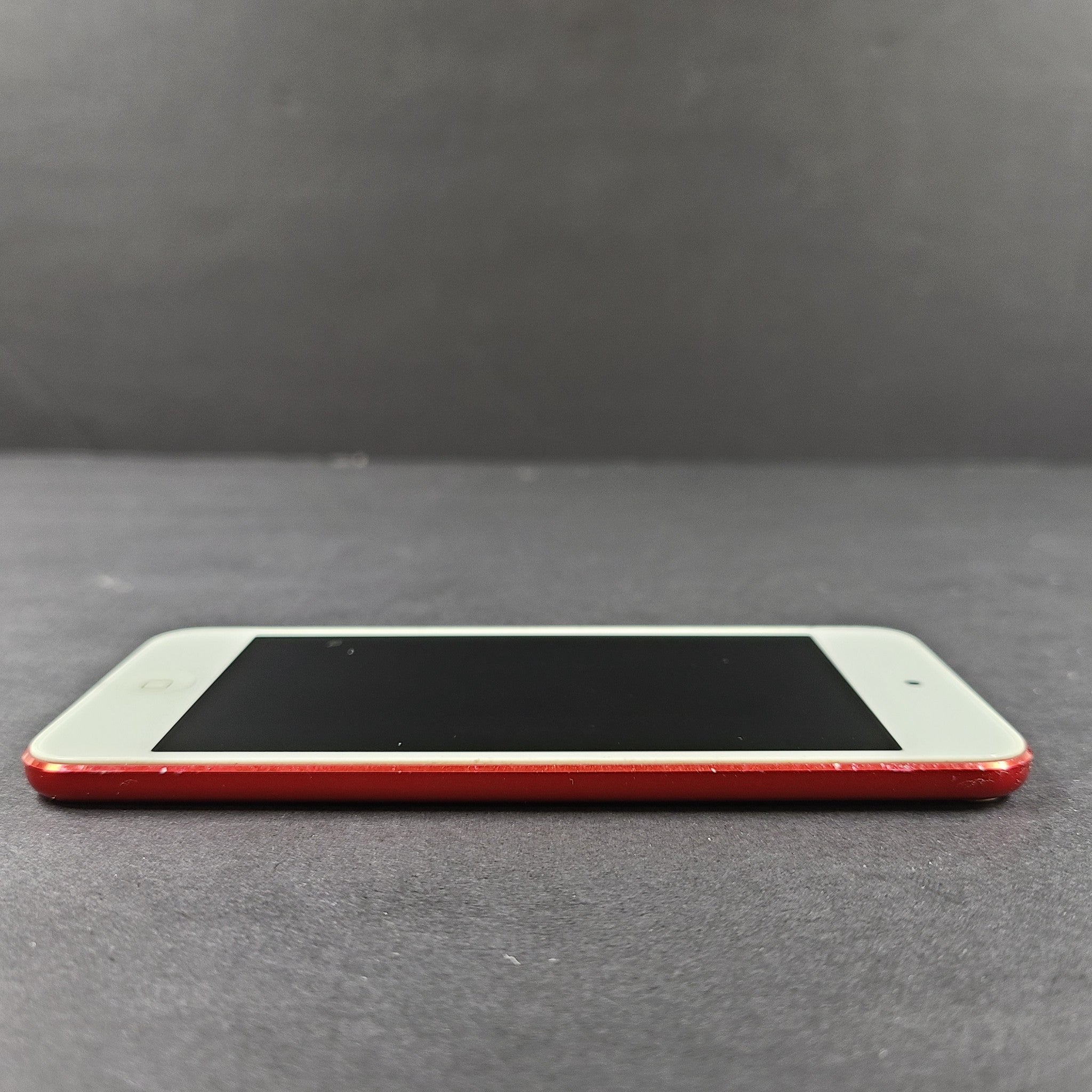 Apple iPod Touch 5th Generation 64GB Red A1421  READ