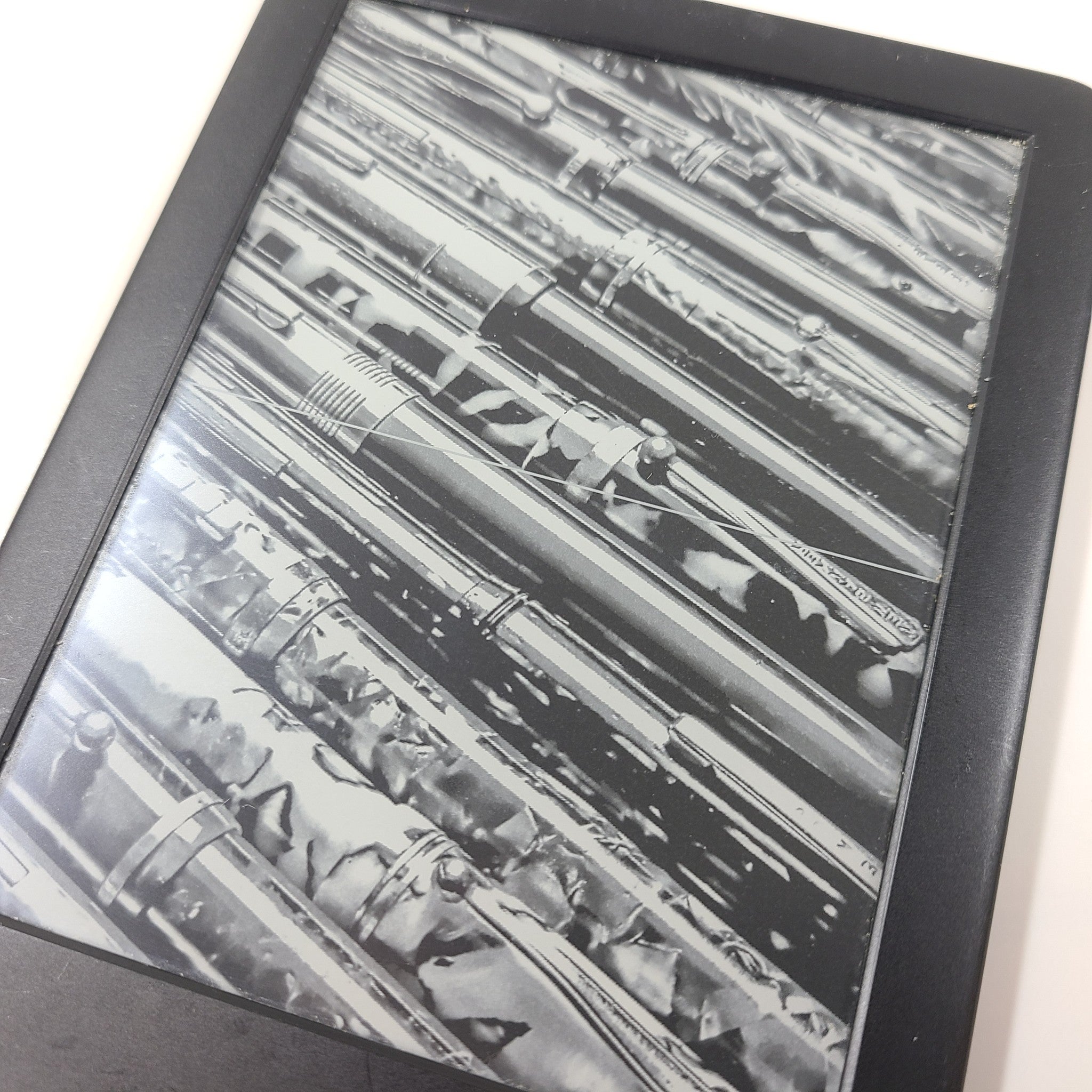 Amazon Kindle 10th Generation 8GB Wi-Fi 6in Black  - READ *LINE*