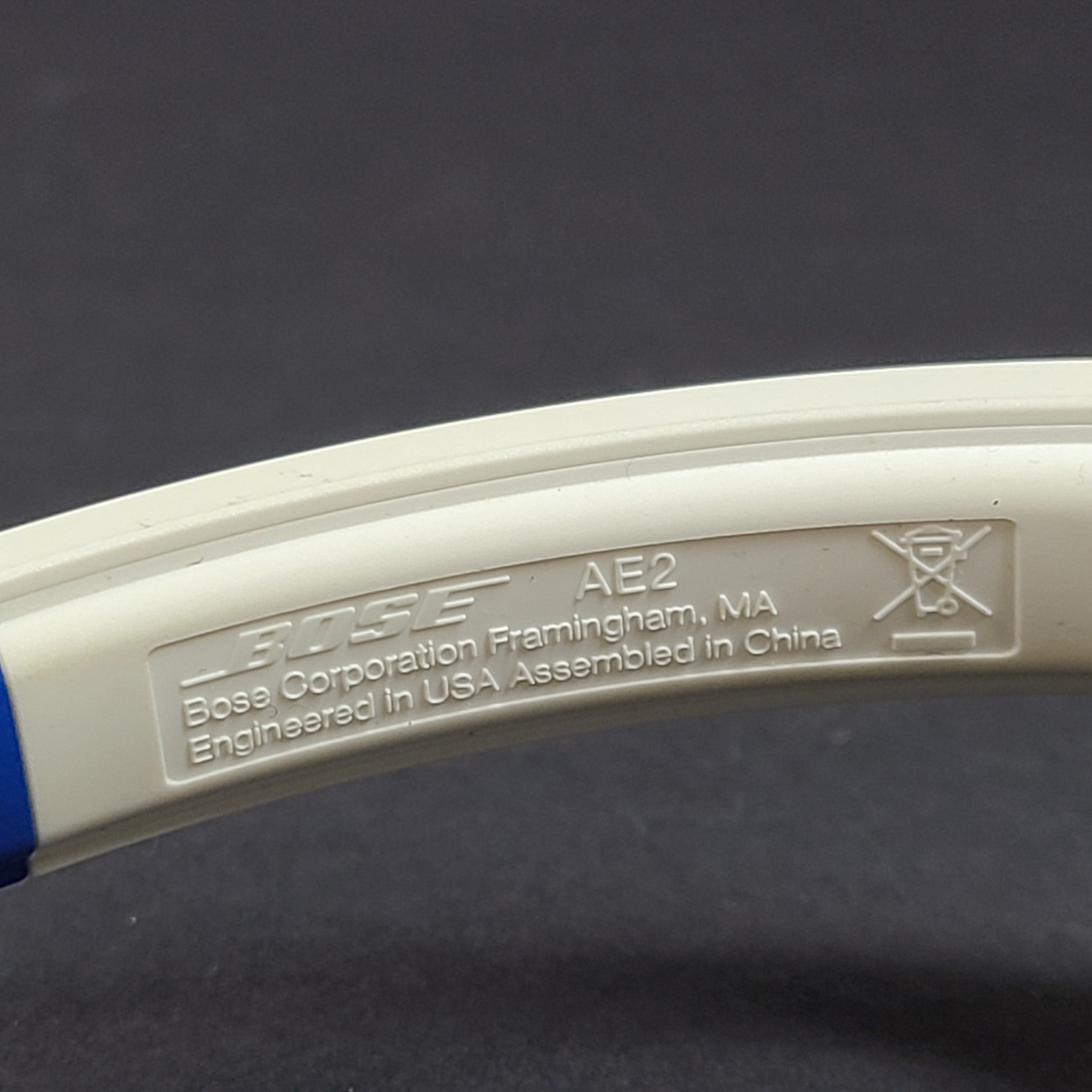 Bose SoundTrue AE2 Around-Ear II Wired Headband Headphones- White/Blue