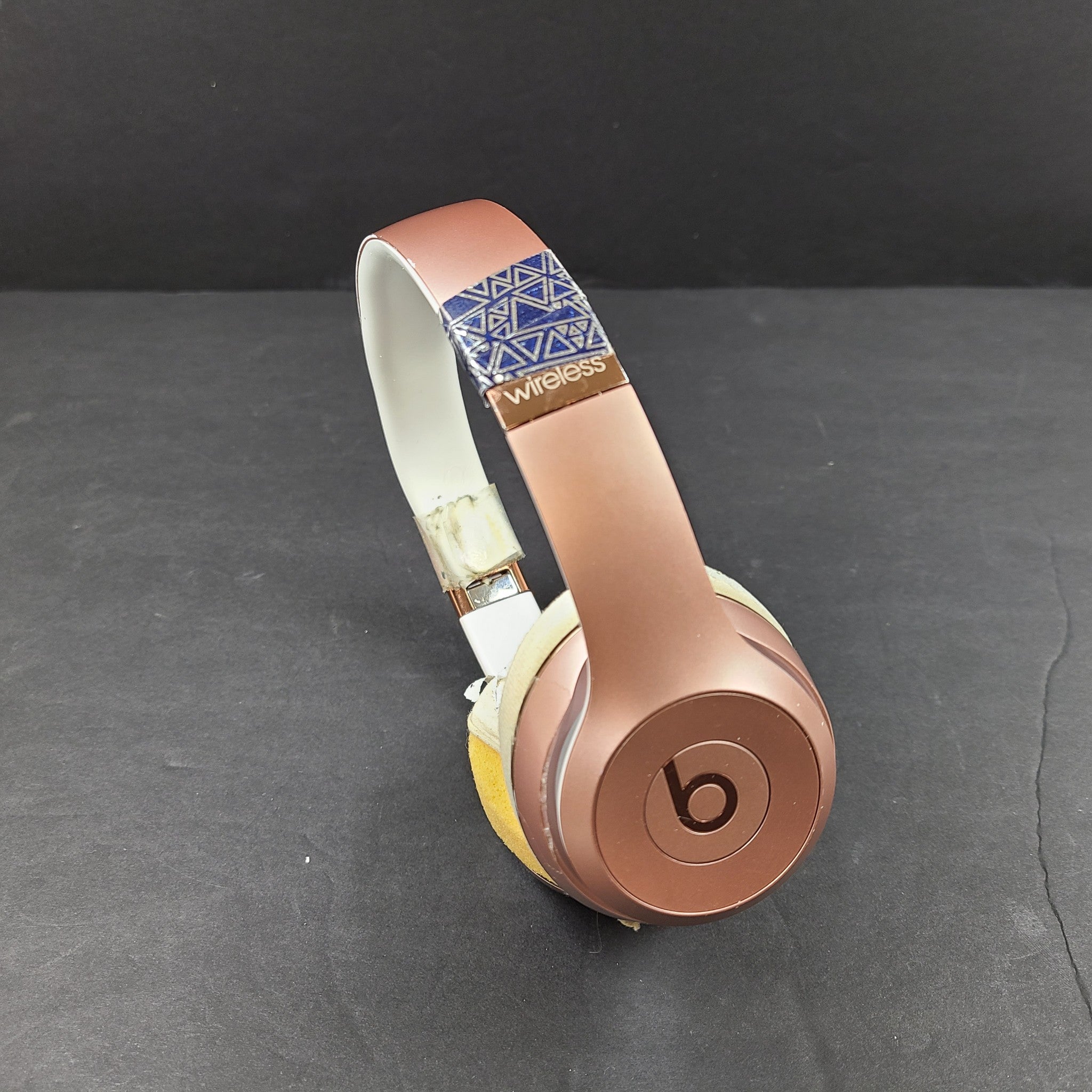 Beats by Dr. Dre Beats Solo3 Wireless On-Ear Headphones Rose Gold A1796 READ!!