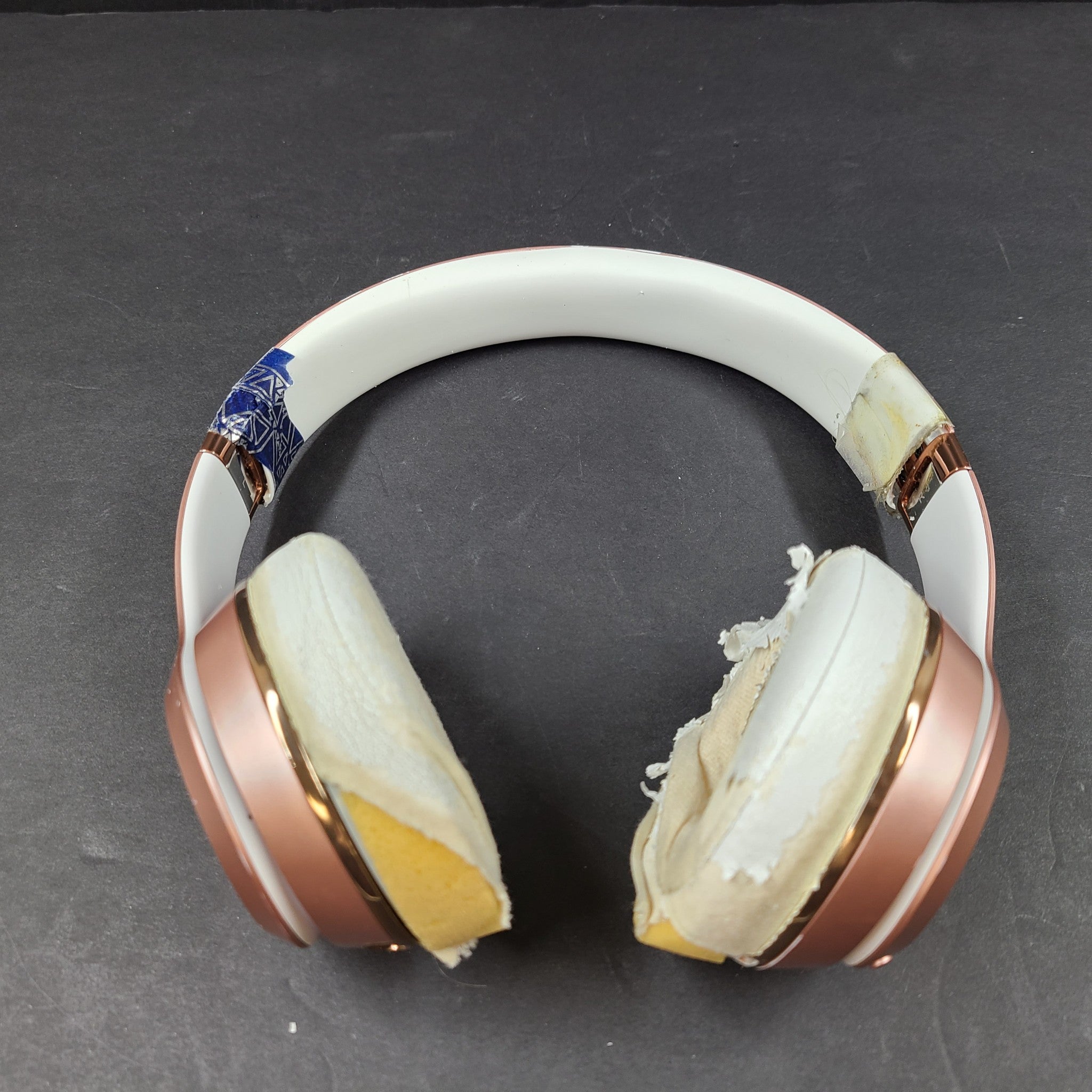 Beats by Dr. Dre Beats Solo3 Wireless On-Ear Headphones Rose Gold A1796 READ!!