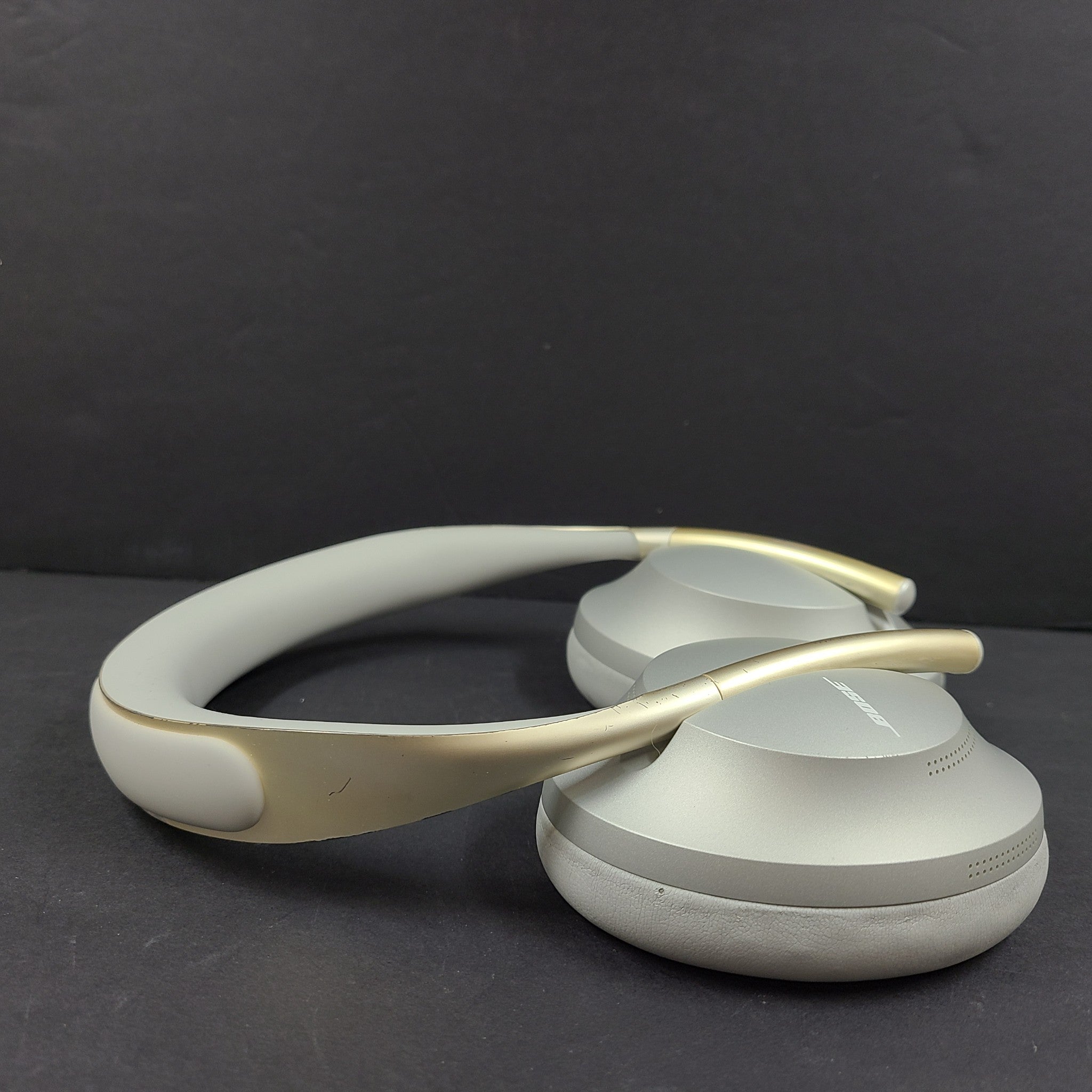 Bose 700 Noise-Cancelling Bluetooth Wireless Headphones NC700 - Silver - Grade B