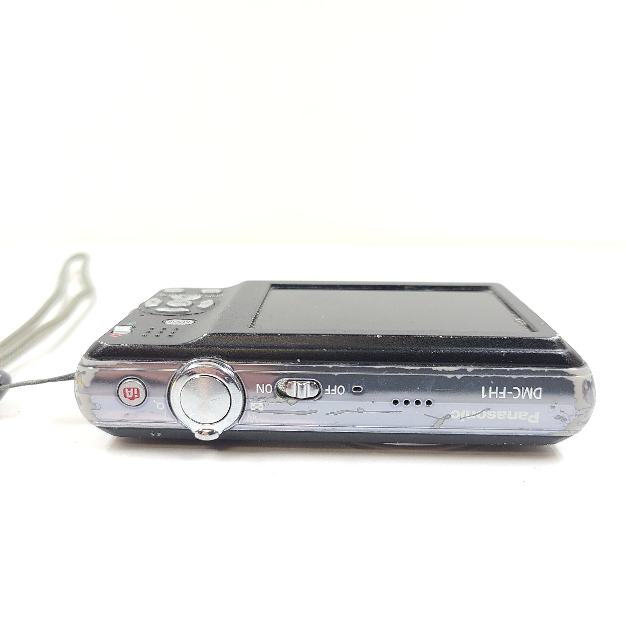 Panasonic LUMIX DMC-FS10/DMC-FH1 12.1MP Digital Camera Black WORKS - READ SCREEN