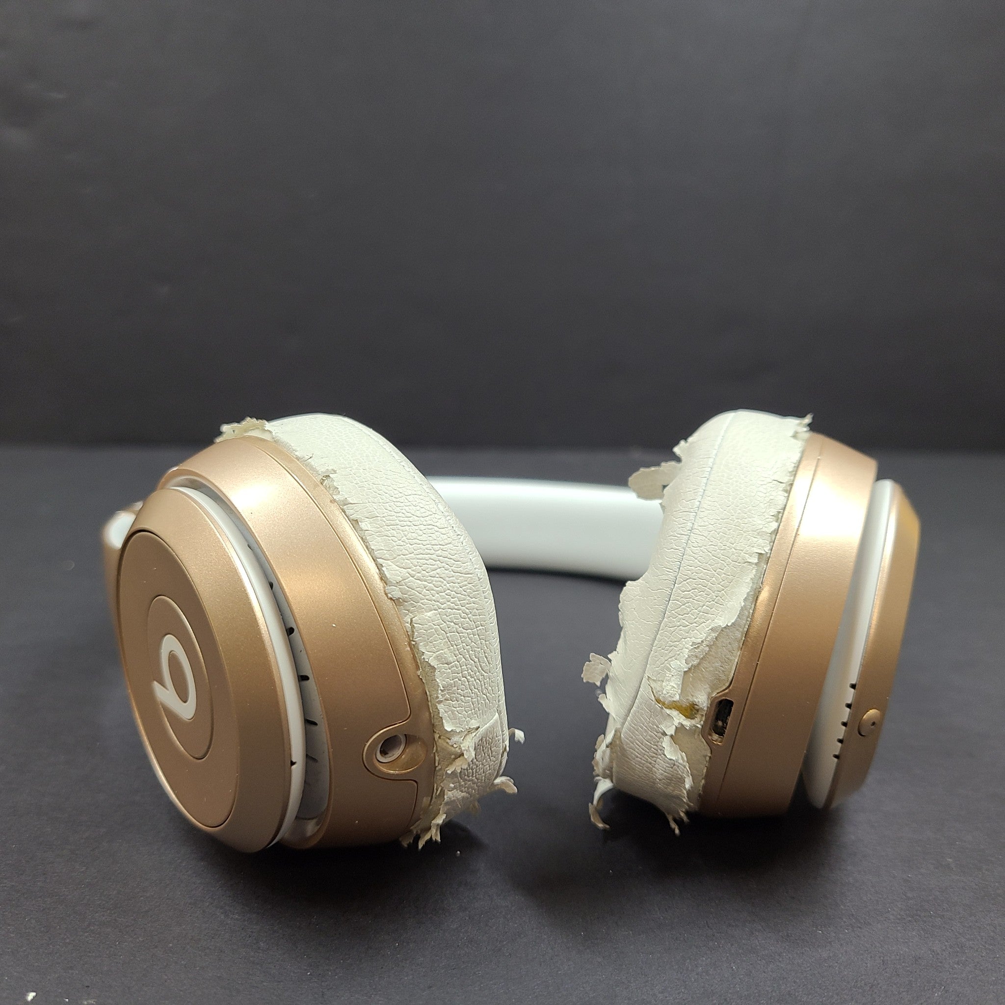 Beats by Dr. Dre Solo3 Solo 3 Wireless Headband Headphones A1796 - Gold GRADE D