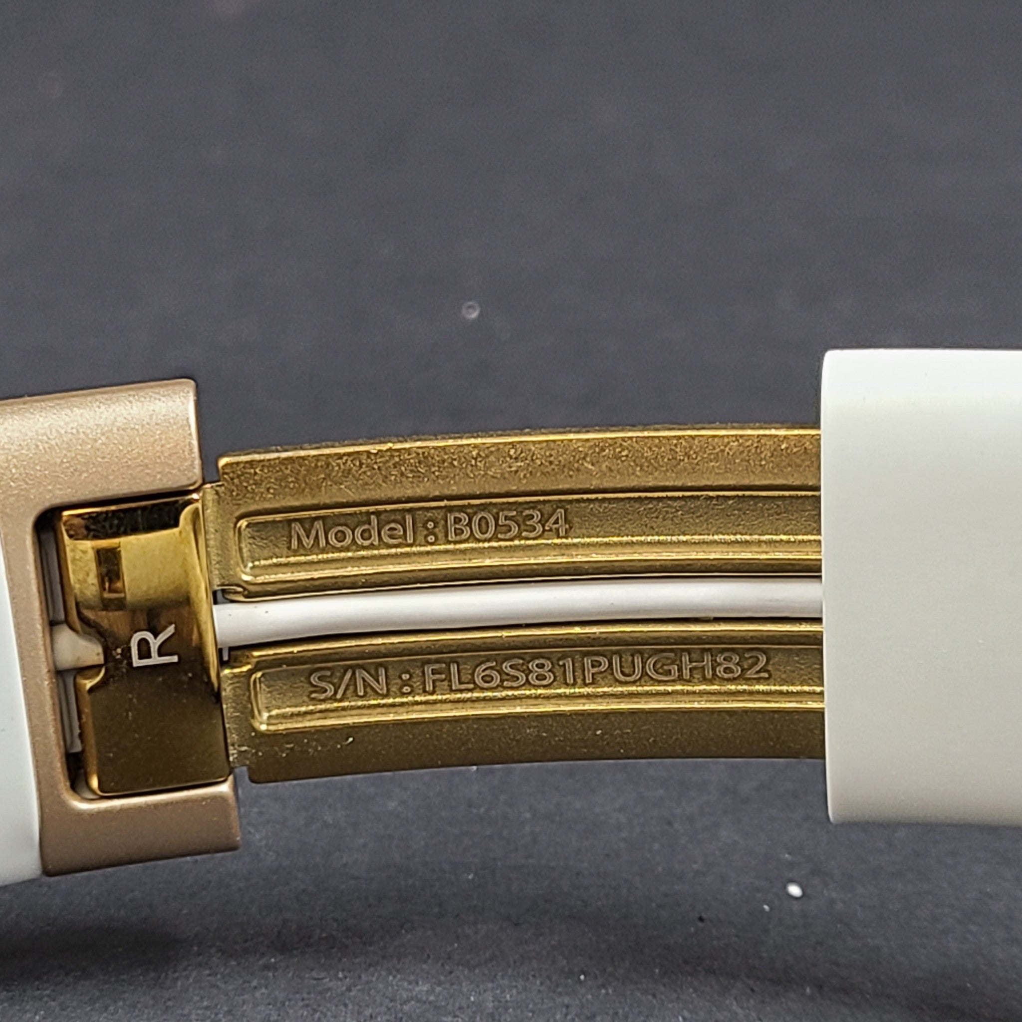 Beats by Dr. Dre Solo3 Solo 3 Wireless Headband Headphones A1796 - Gold GRADE D