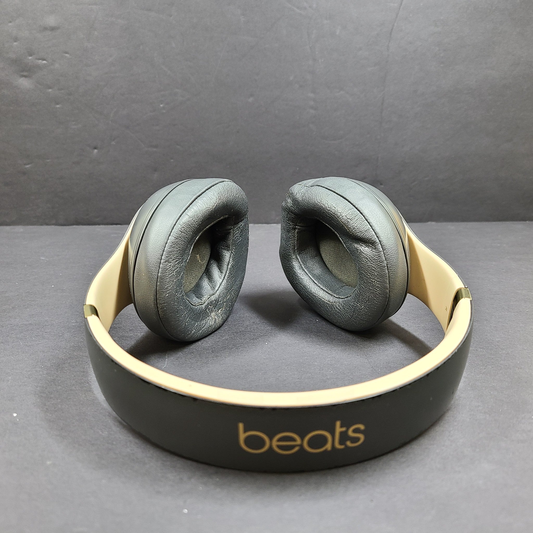 Beats By Dre Studio3 Wireless Bluetooth Over-Ear Headphones Skyline - GRADE B