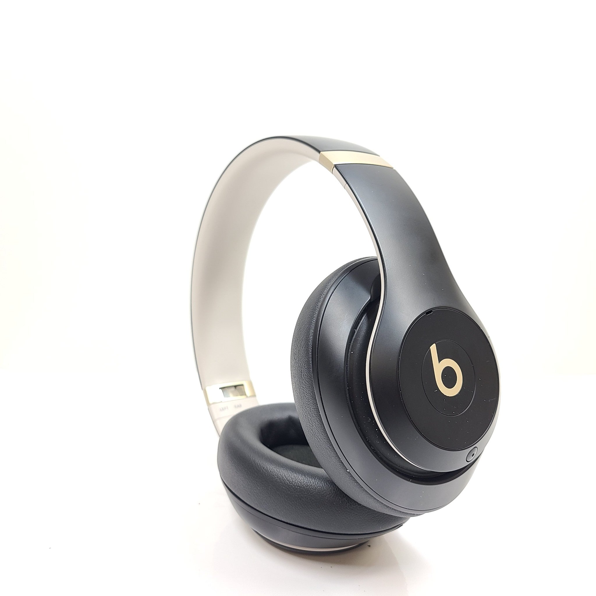 Beats by Dr. Dre Studio Pro Wireless Over-Ear Bluetooth Headphones - White&Black