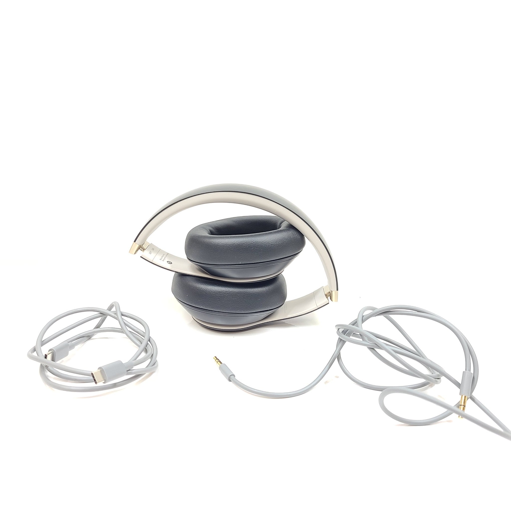 Beats by Dr. Dre Studio Pro Wireless Over-Ear Bluetooth Headphones - White&Black