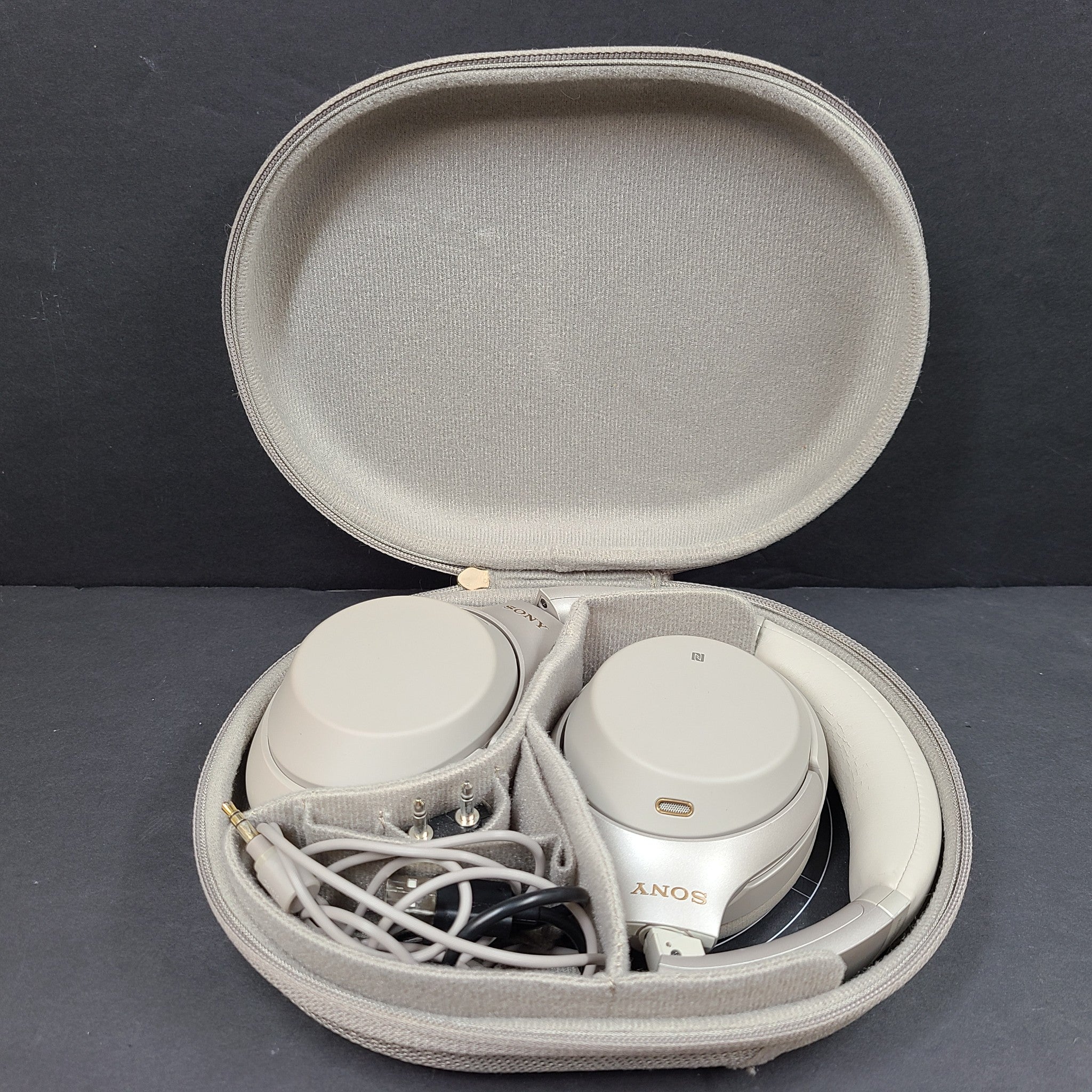 Sony WH-1000XM3 Wireless Over-Ear NC Bluetooth Headphones - Silver GRADE C