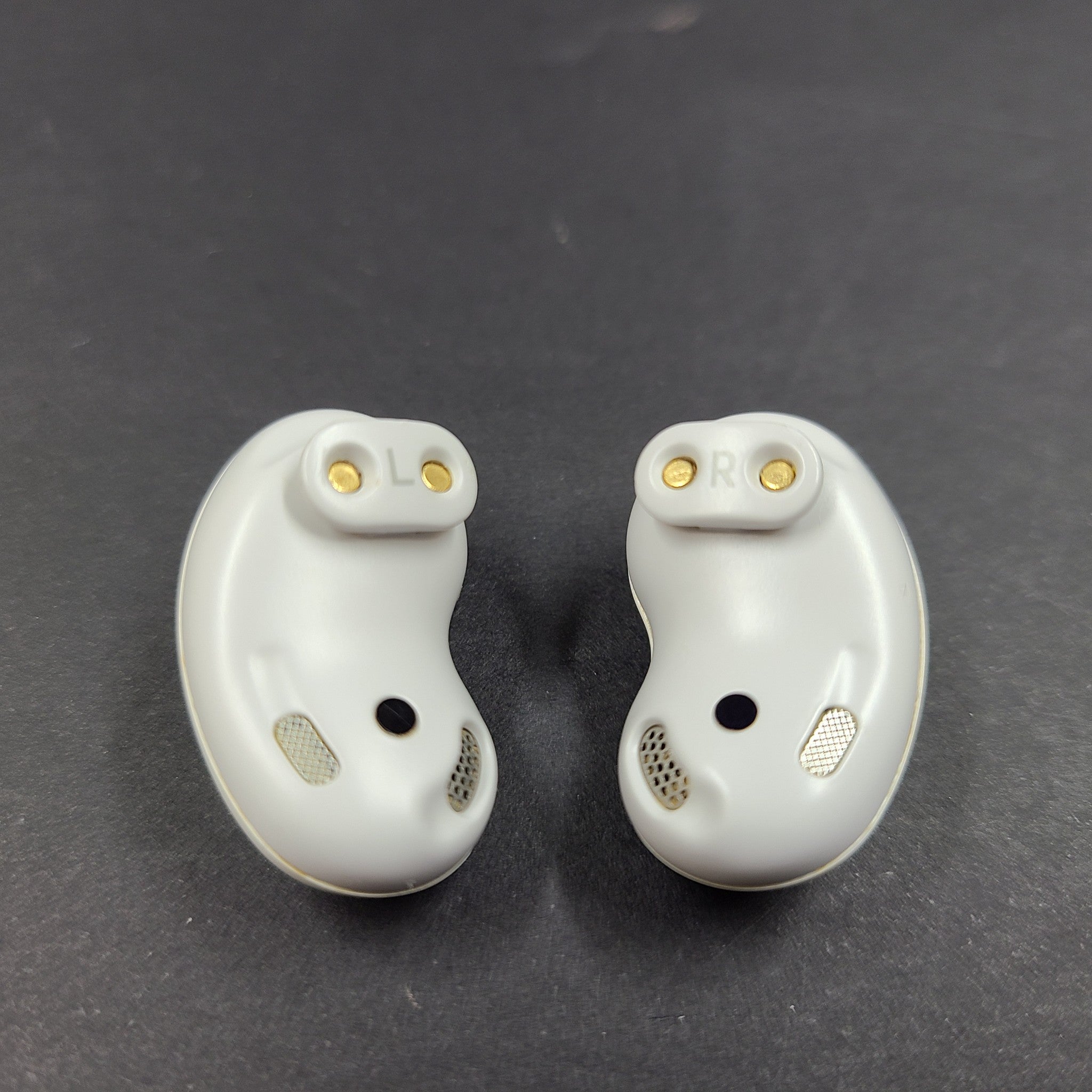 Samsung Galaxy Buds Live SM-R180 Bluetooth Earbuds - White V1