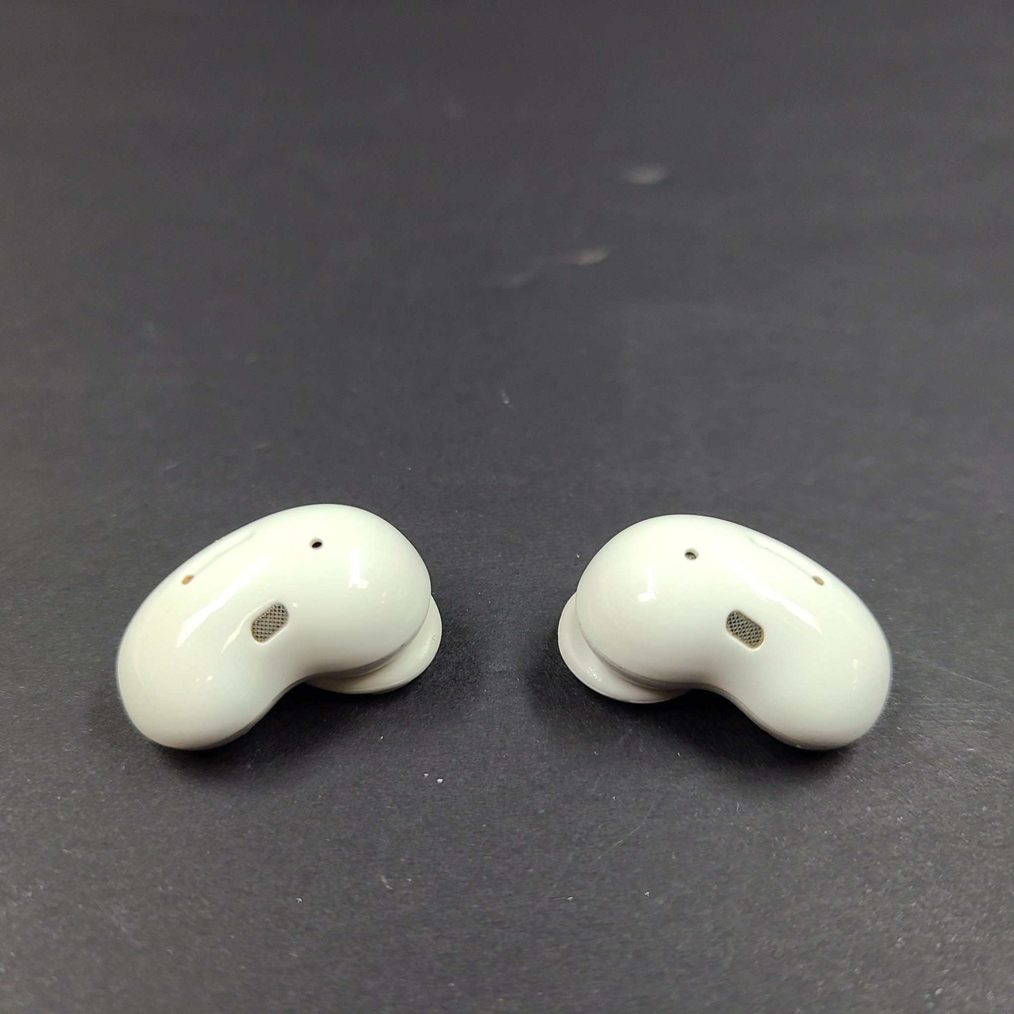 Samsung Galaxy Buds Live SM-R180 Bluetooth Earbuds - White