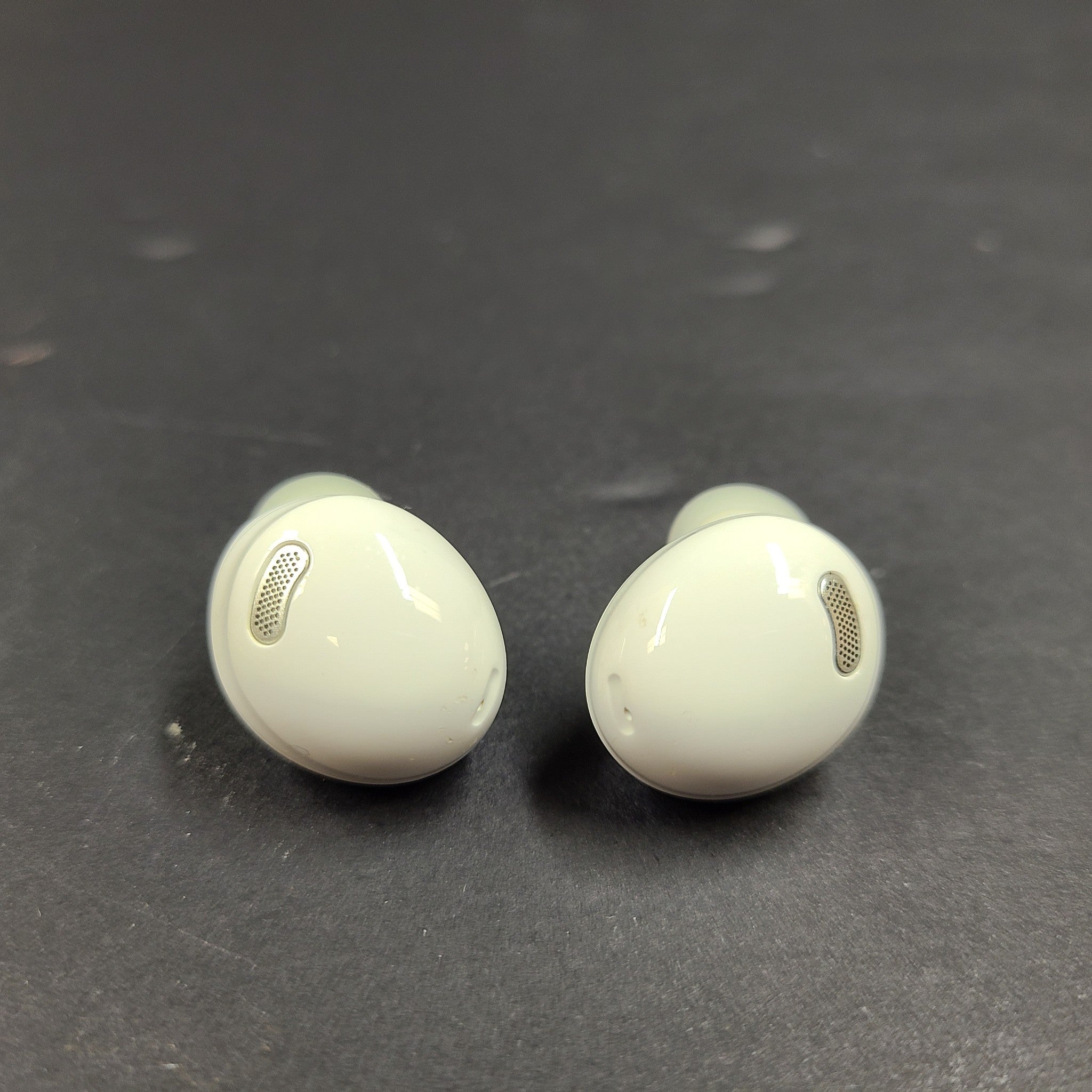Samsung Galaxy Buds Pro SM-R190 Wireless Earbuds Earphones - White