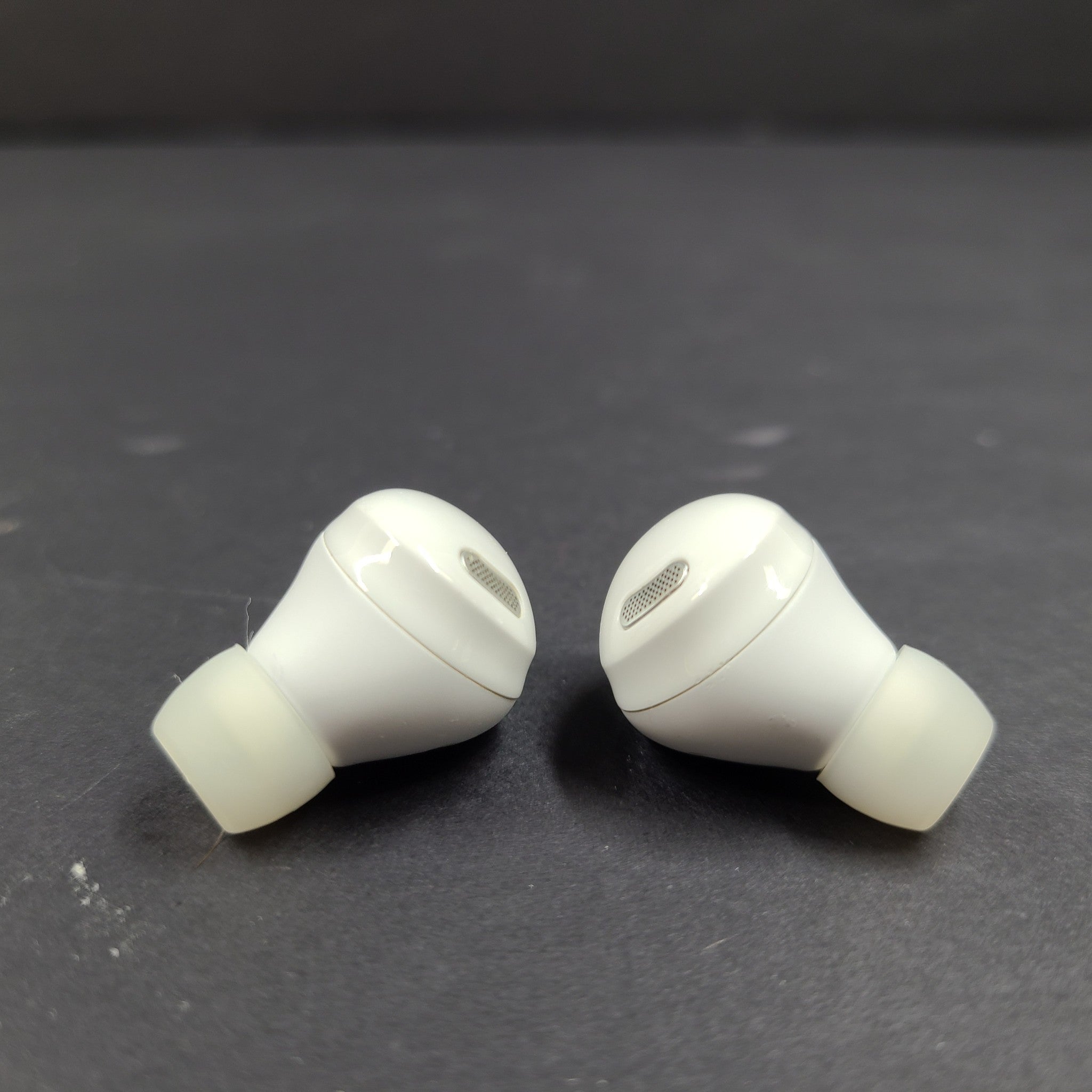 Samsung Galaxy Buds Pro SM-R190 Wireless Earbuds Earphones - White