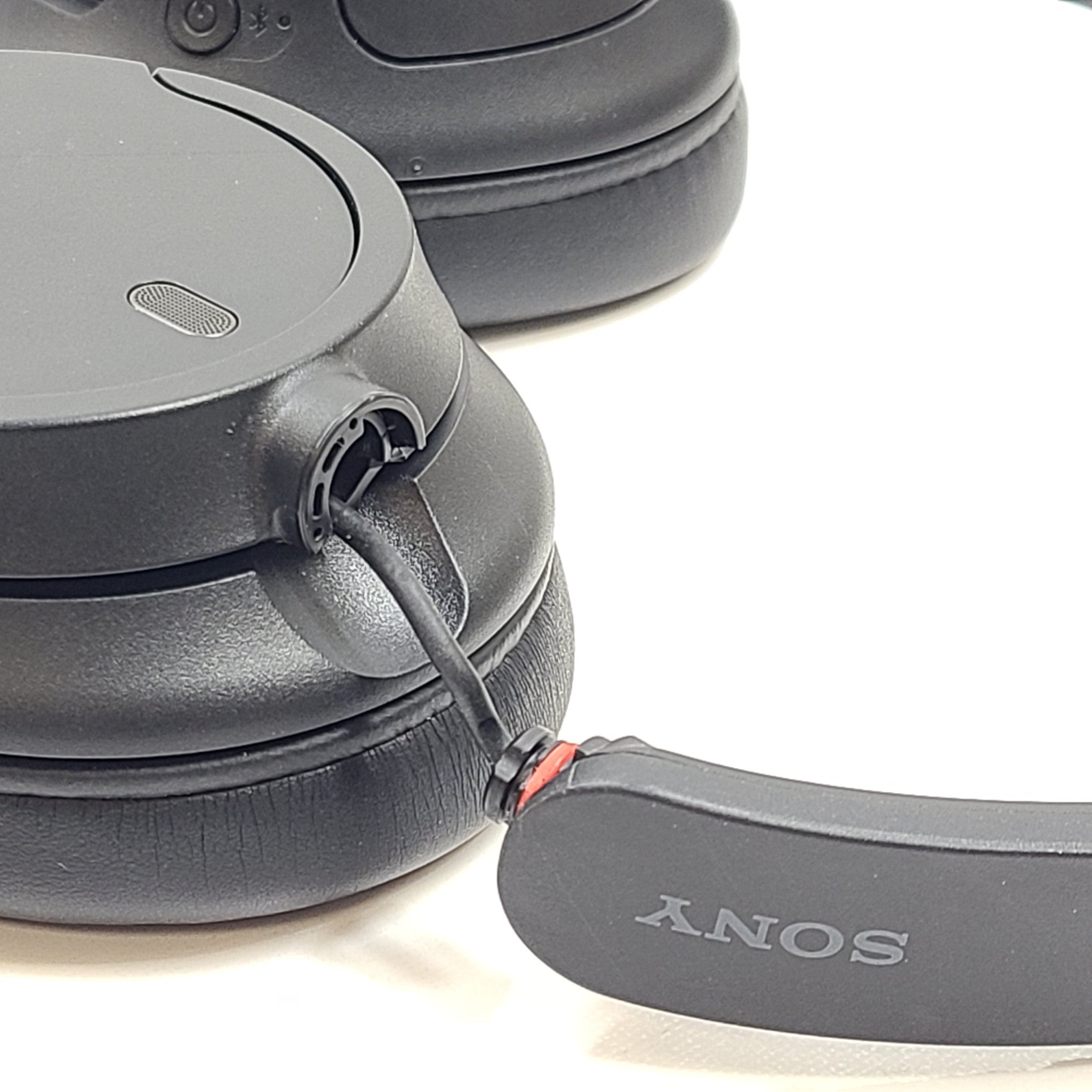 Sony WH-CH720N Wireless Noise-Canceling Over The Ear Headphones - Black GRADE D