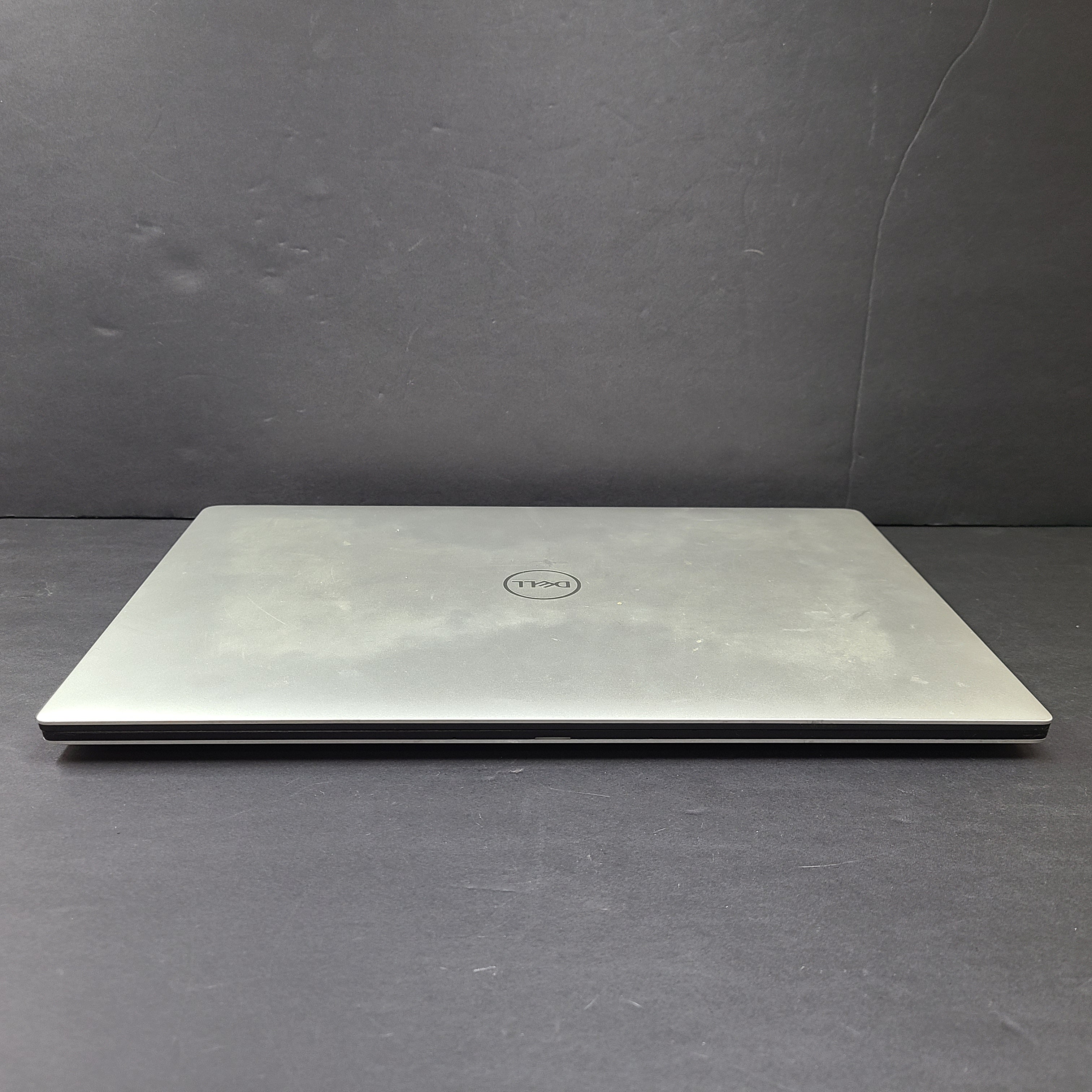 Dell XPS 15 7590 Intel i5-9300H 8GB 256GB SSD Windows Laptop Silver