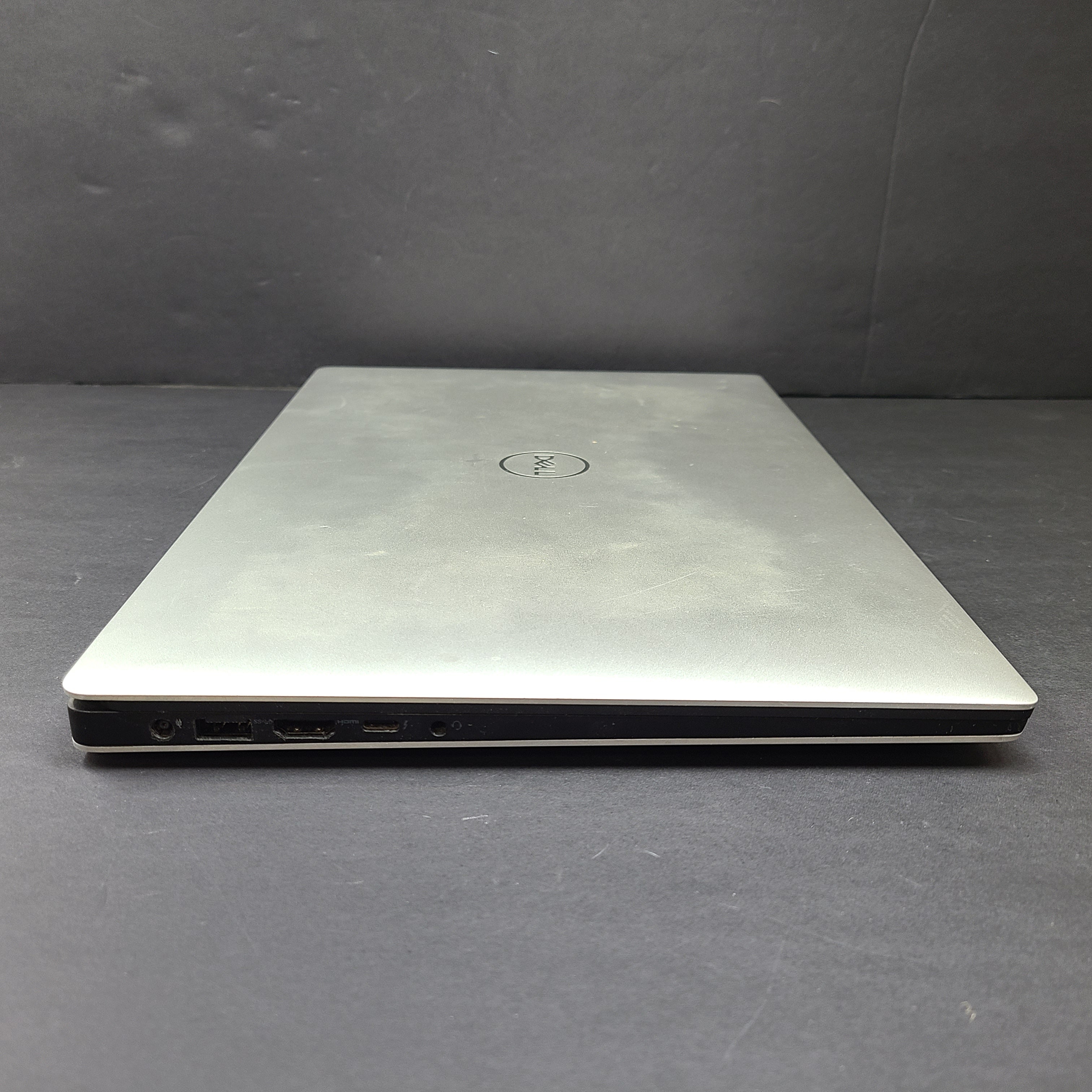 Dell XPS 15 7590 Intel i5-9300H 8GB 256GB SSD Windows Laptop Silver