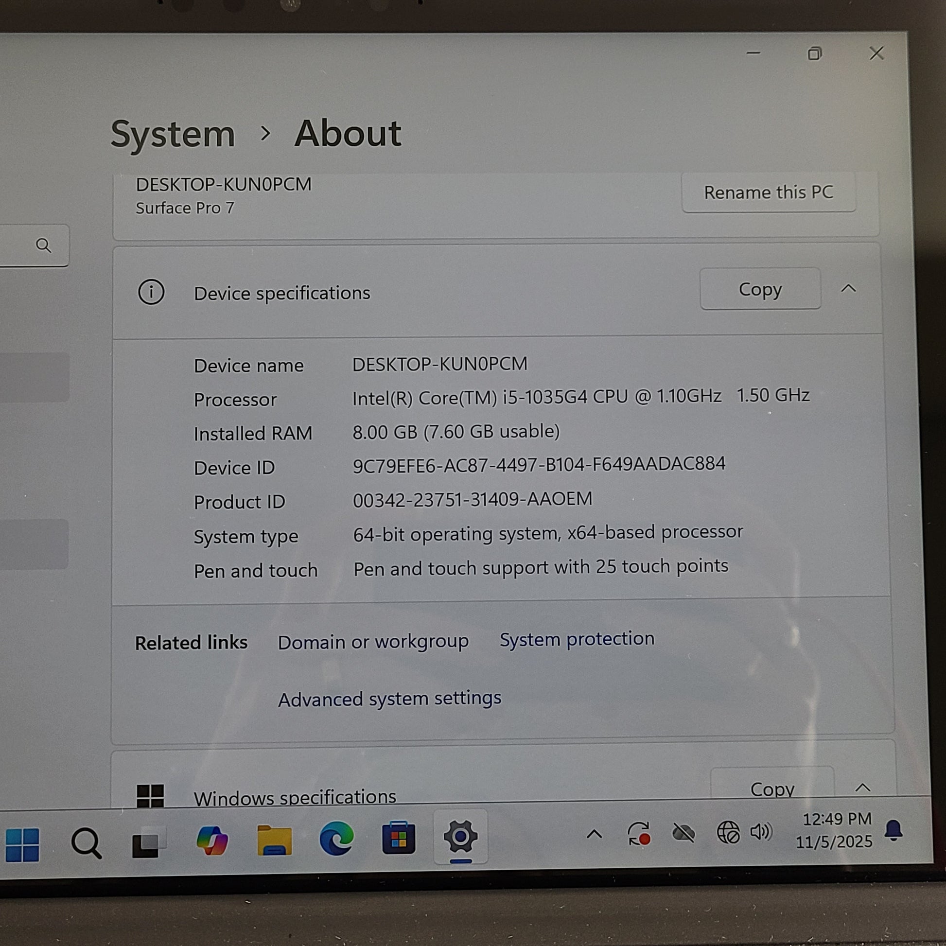 Microsoft Surface Pro 7 in black with Intel Core i5 performance and pen with 25-point touch support.
