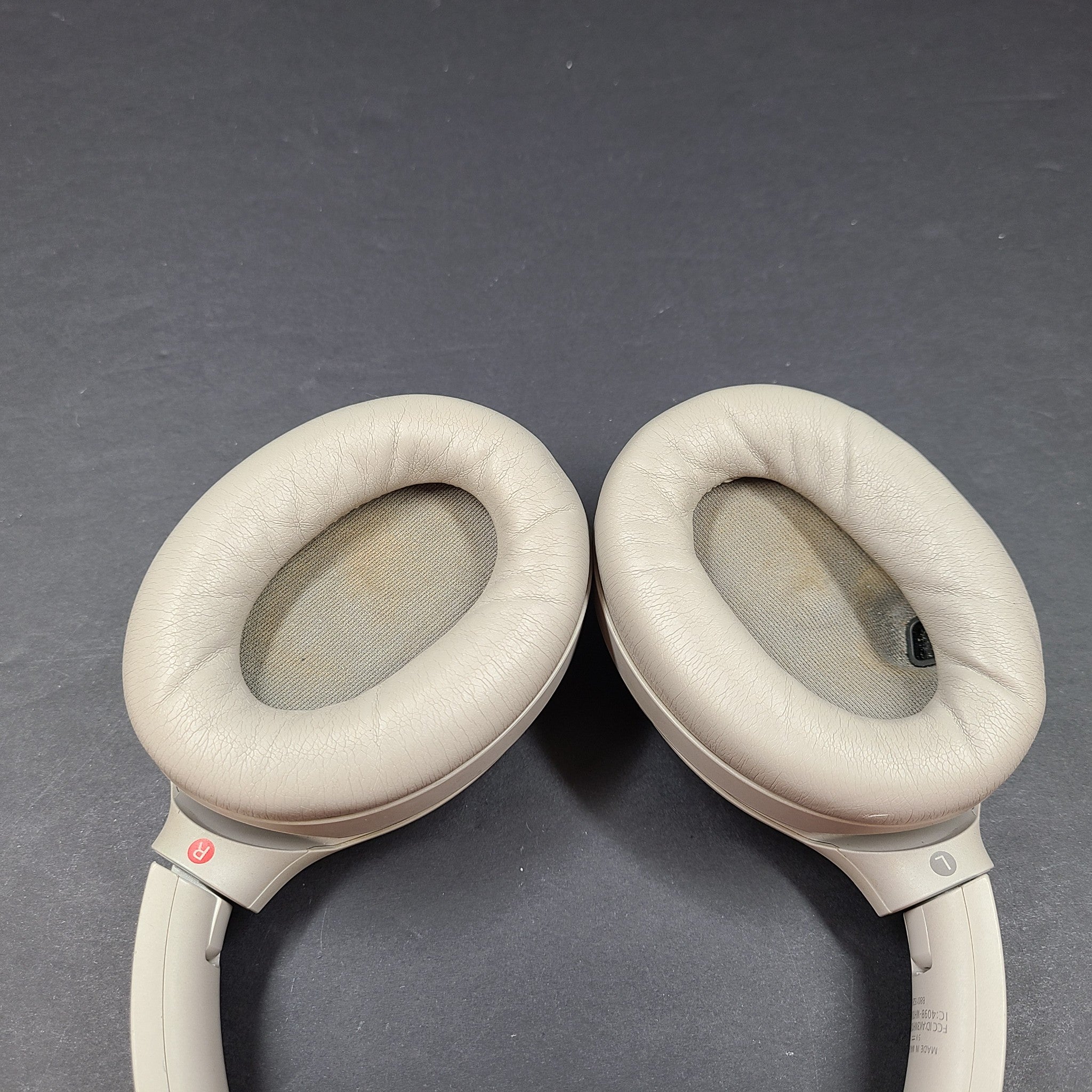 Sony WH-1000XM4 Wireless Over-Ear NC Bluetooth Headphones Silver no case GRADE B