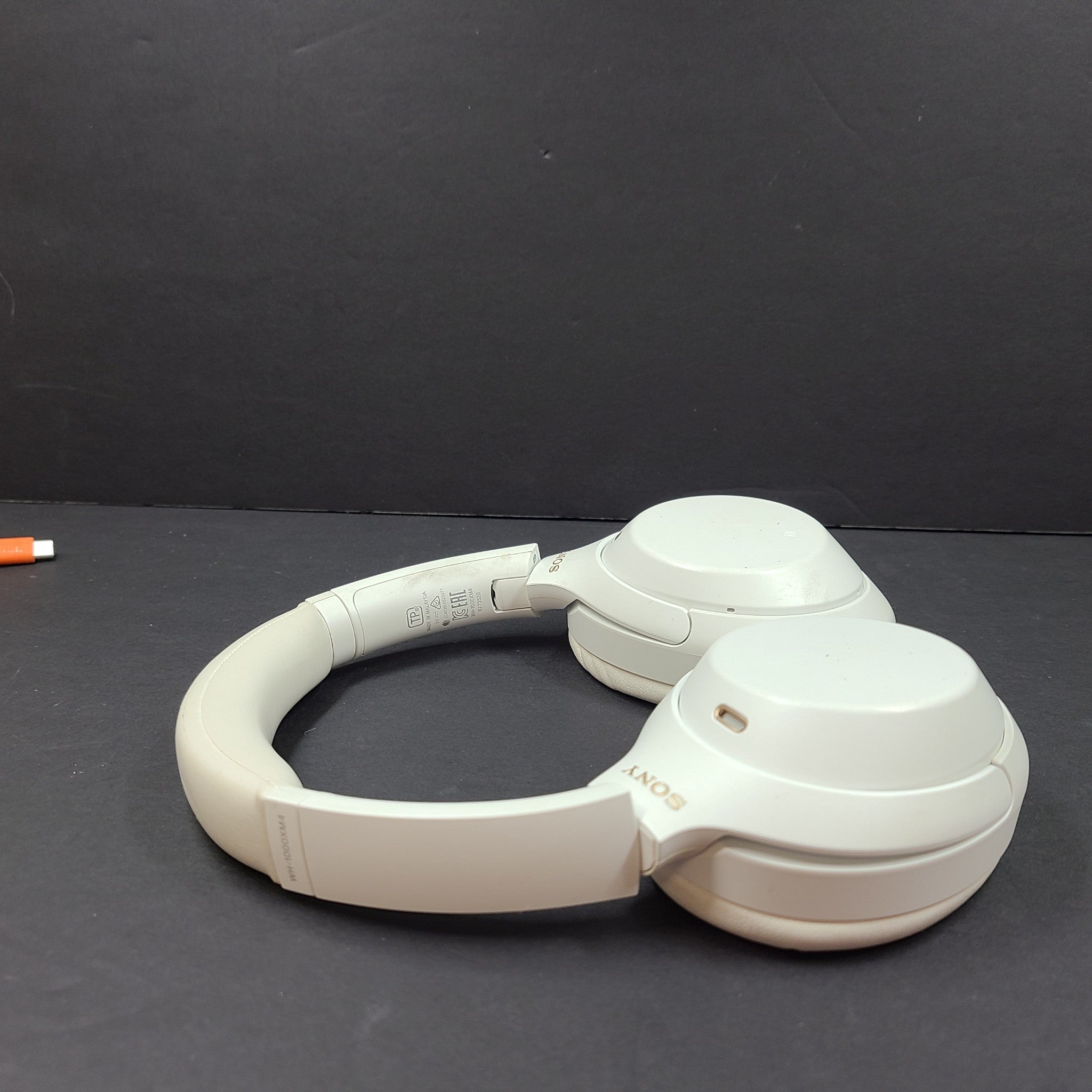 Sony WH-1000XM4 Wireless Over-Ear NC Bluetooth Headphones White no case GRADE B-