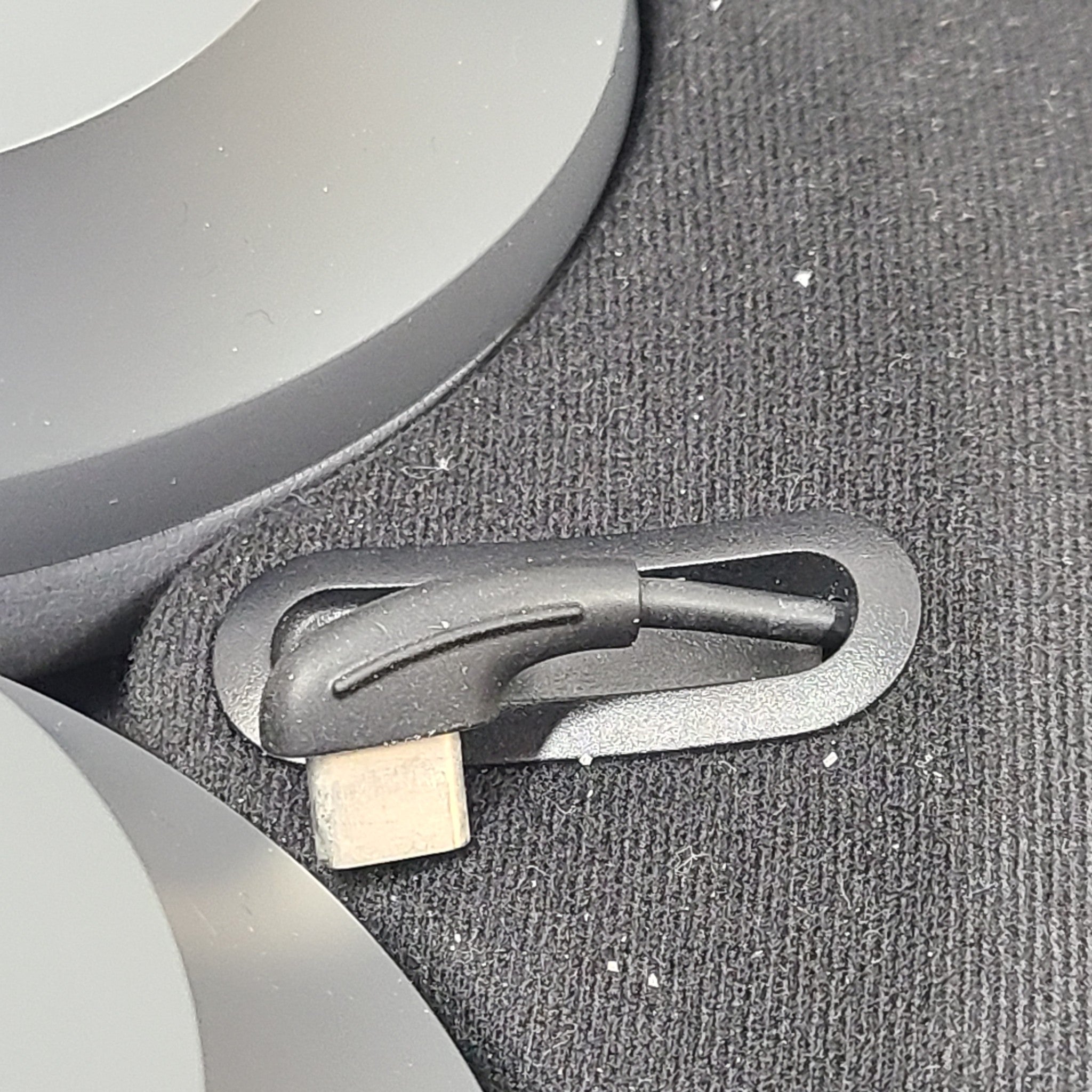 Bose 700 Noise Cancelling Headphones - Eclipse Limited Edition + Charging Case