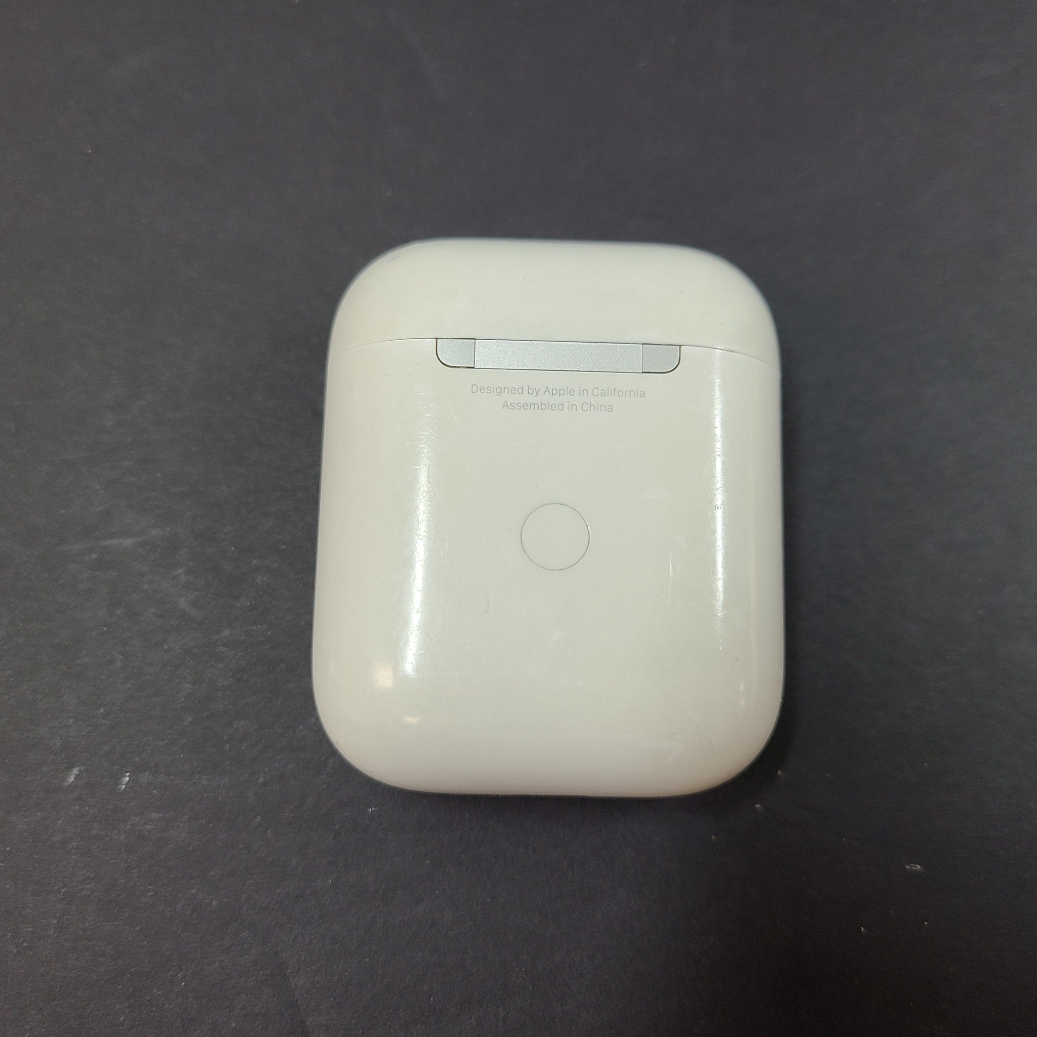 Apple AirPods 1st Generation In-Ear Headset (A1722/A1523) w/ MagSafe Case A1938