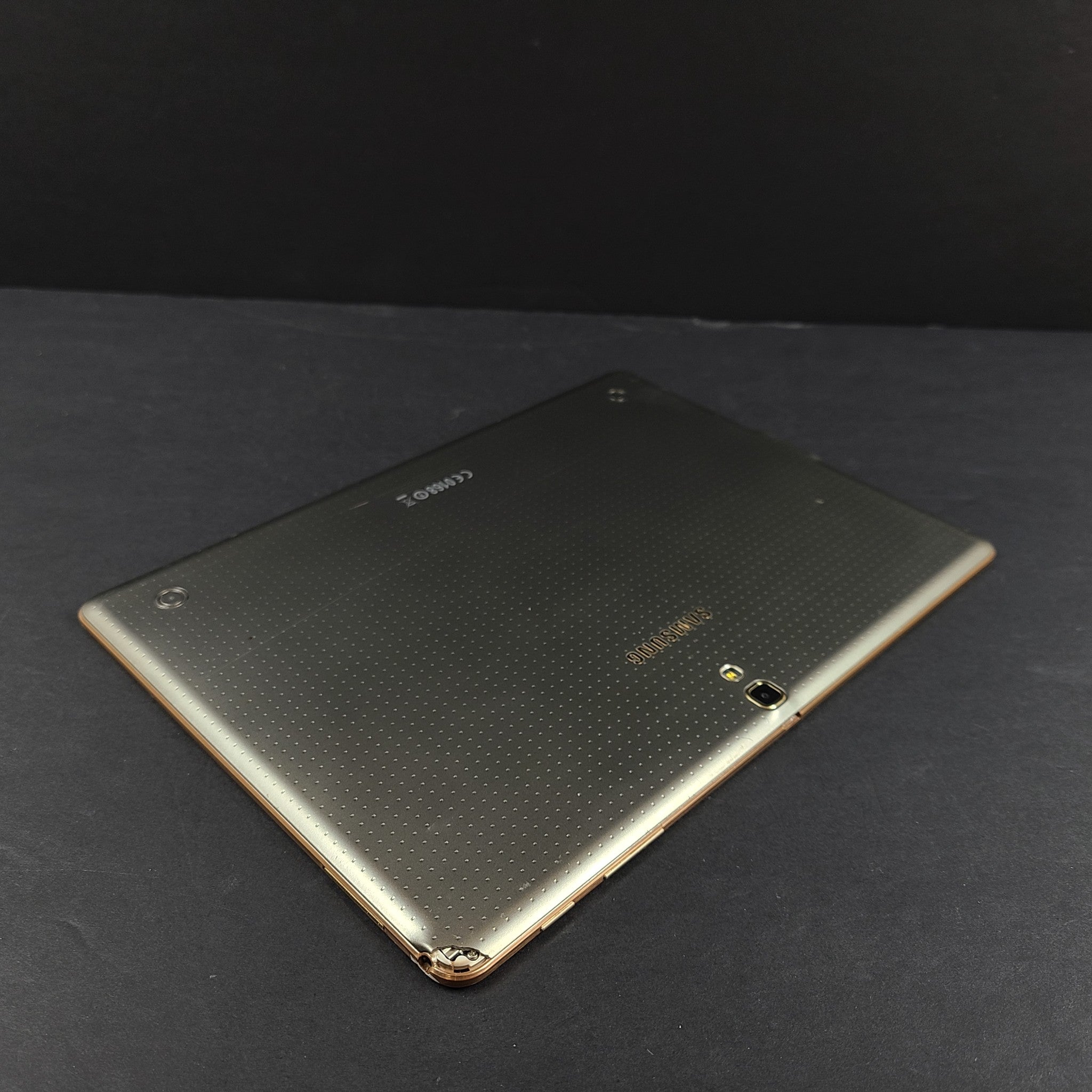 Samsung Galaxy Tab S SM-T800 16GB Wi-Fi 10.5 in Bronze Android Tablet READ