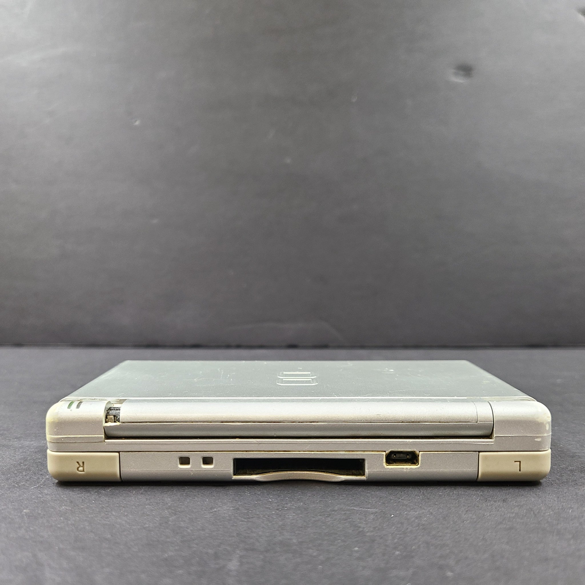 Nintendo DS lite USG-001 Handheld Gaming System Console - Gray - READ