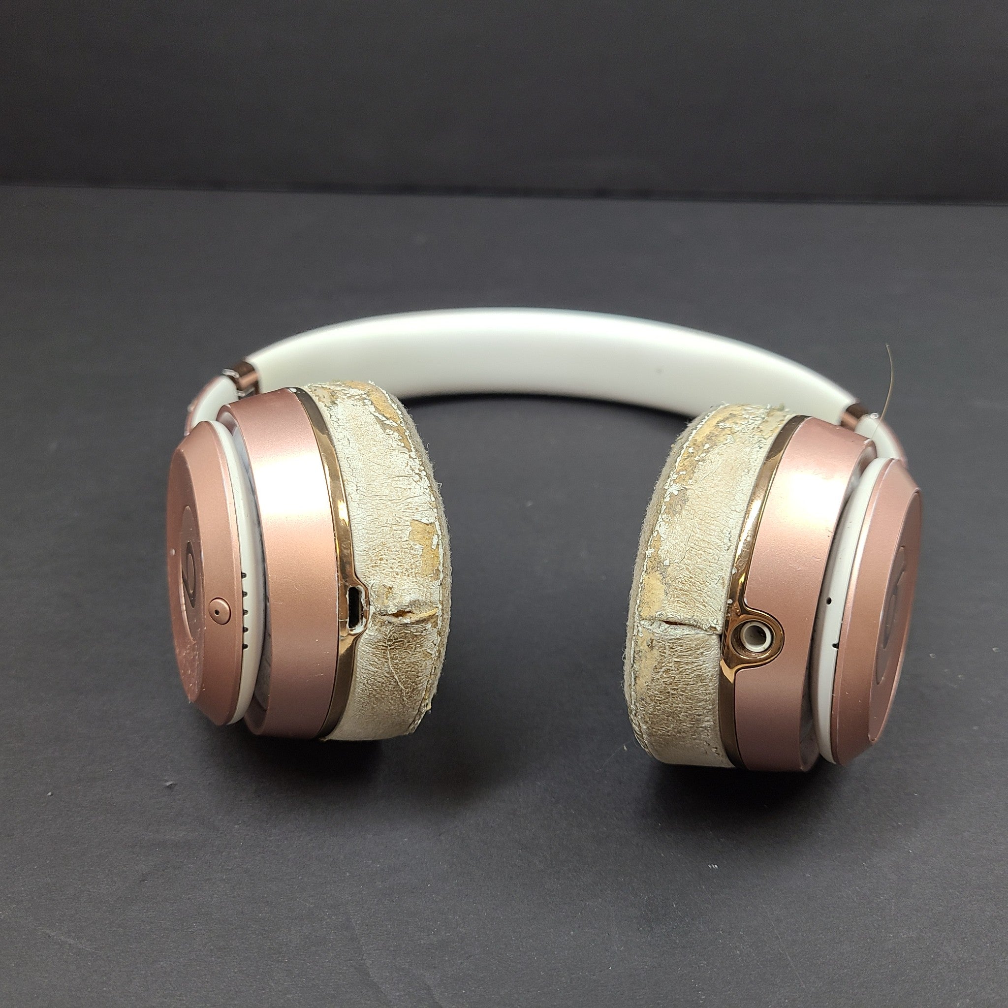 Beats by Dr. Dre Solo3 Wireless On-Ear Headphones - Rose Gold GRADE D-