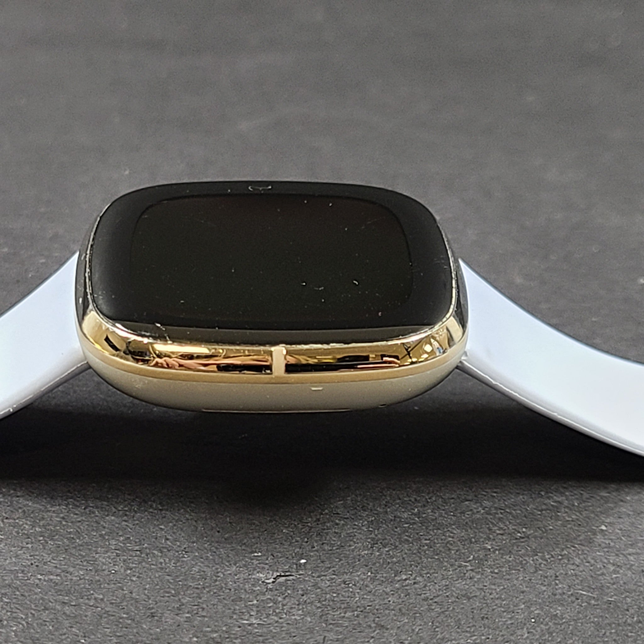 Fitbit Sense FB512 Fitness Tracker Heart Rate Monitor Gold GRADE A-