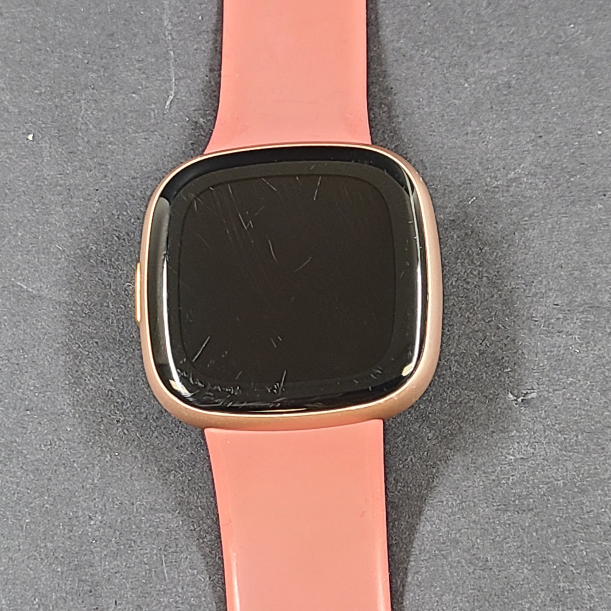 Fitbit Versa 4 FB523 Fitness Activity Tracker Watch Rose Gold GRADE B