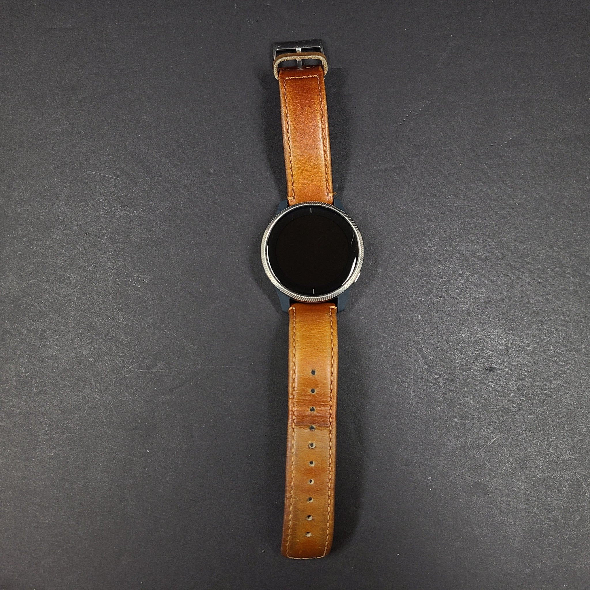 Garmin Venu 1st gen GPS Smartwatch Gray Leather Band Grade B-