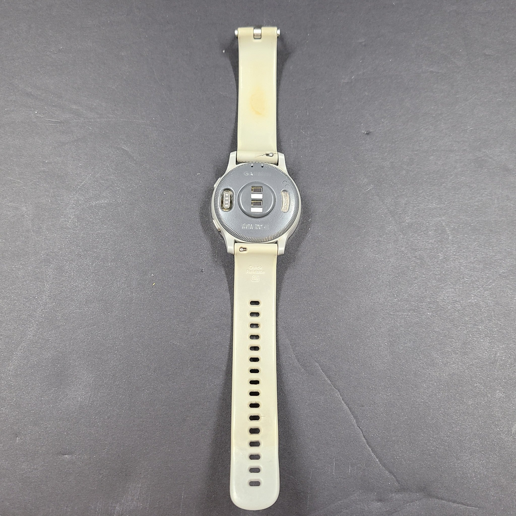 Garmin Vivoactive 4S (GPS) 40mm Smart Watch Gray GRADE B-