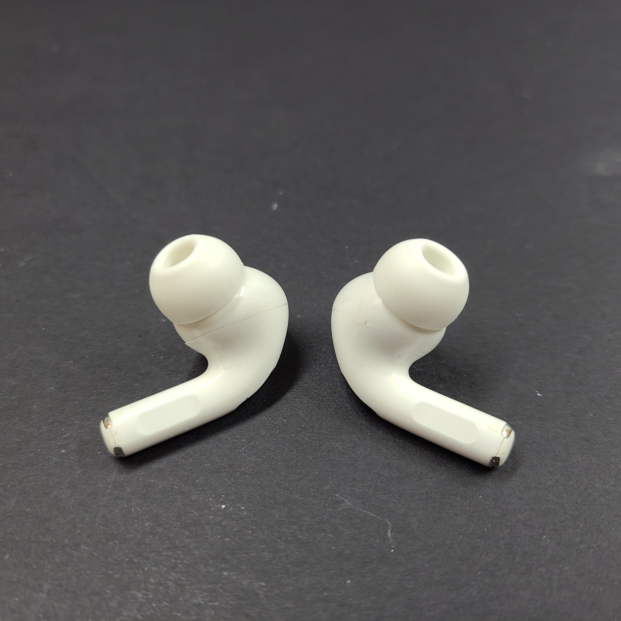 Apple Airpods Pro 1st Gen. Complete Set Original Apple A2190 2084 A2083 *SCUFFS*