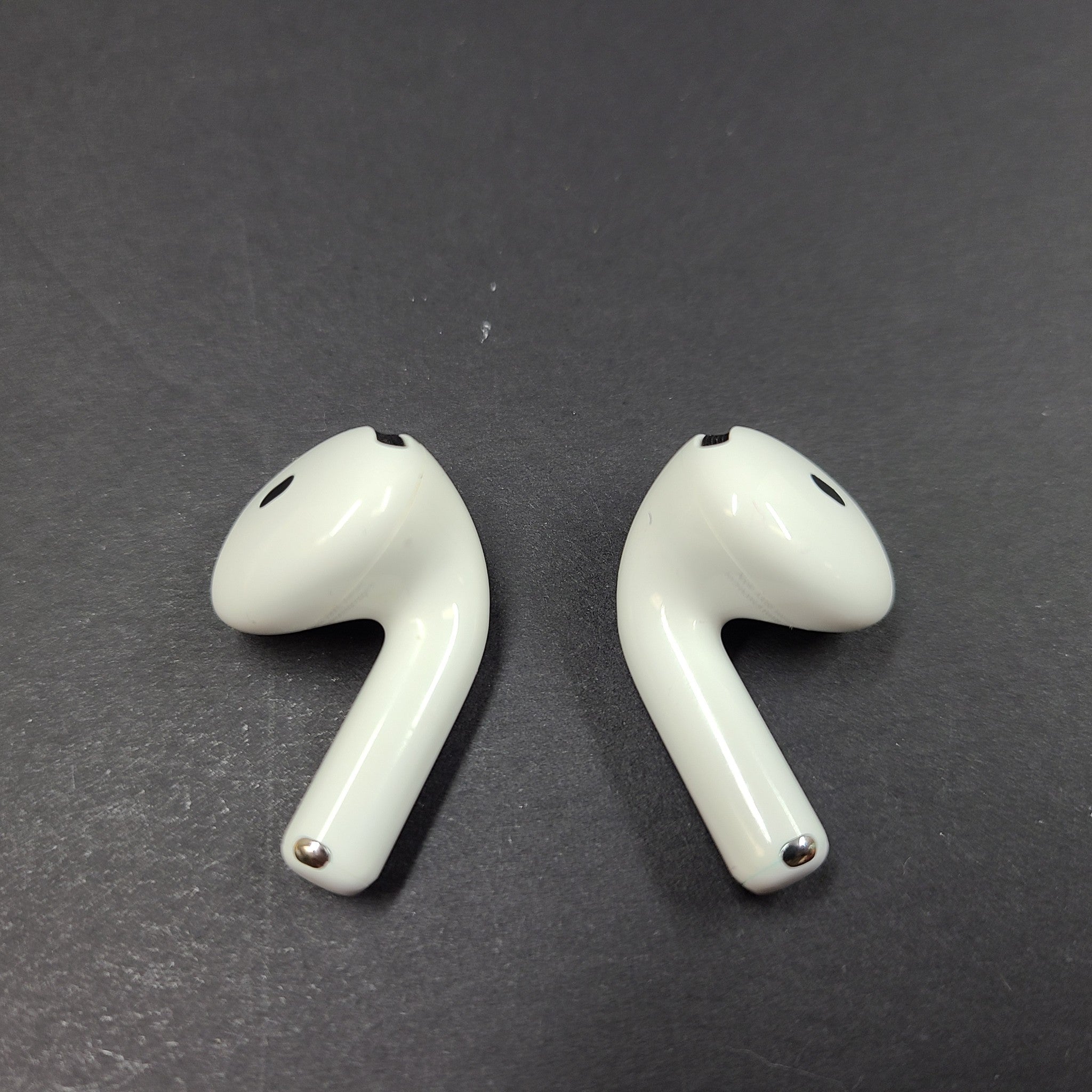 Apple AirPods 4th Gen ANC Earphones Set with MagSafe Case 100% Genuine A3059 PE