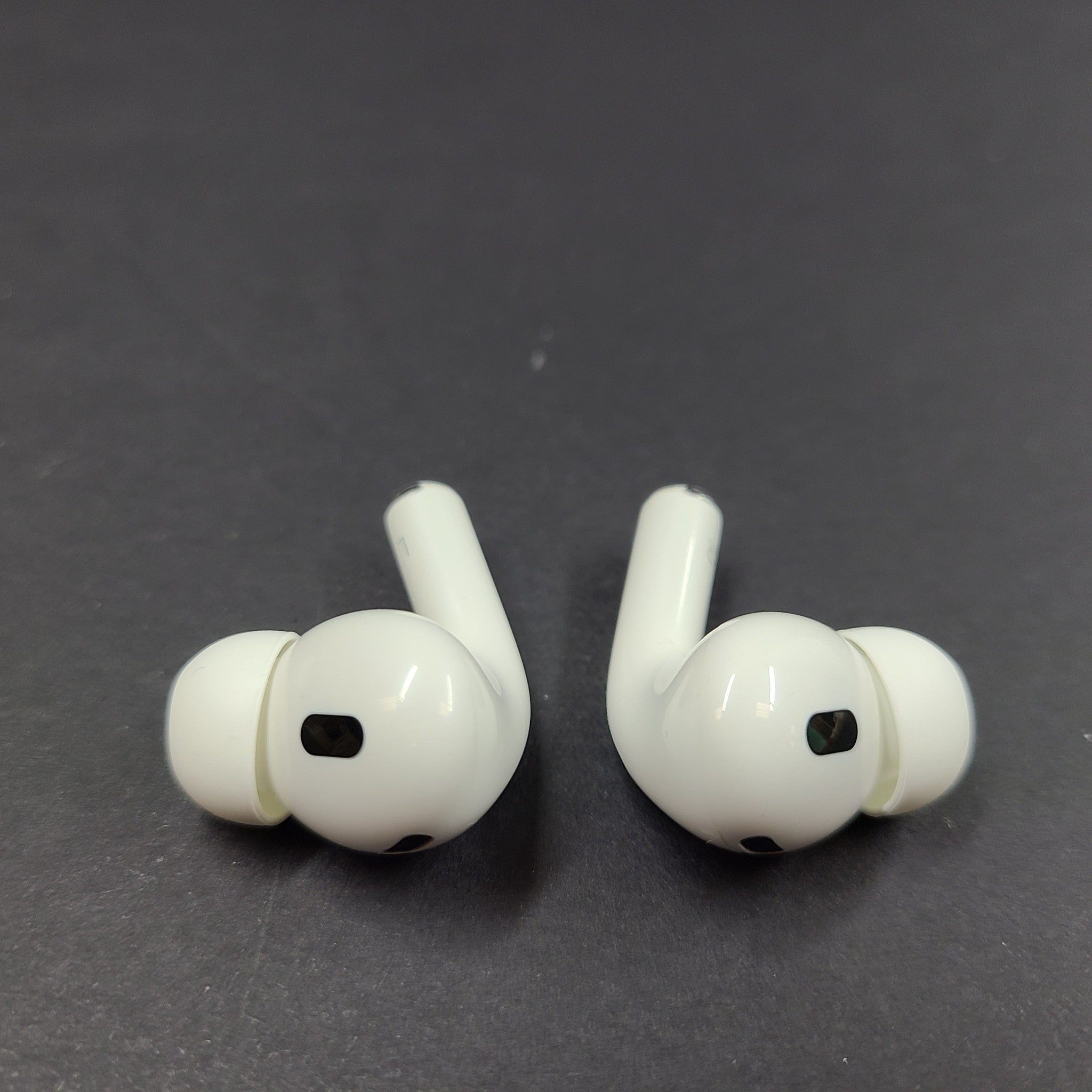 Apple AirPod Pro 2nd Gen USB-C Pods with Case MagSafe  A2968 100% Original PE