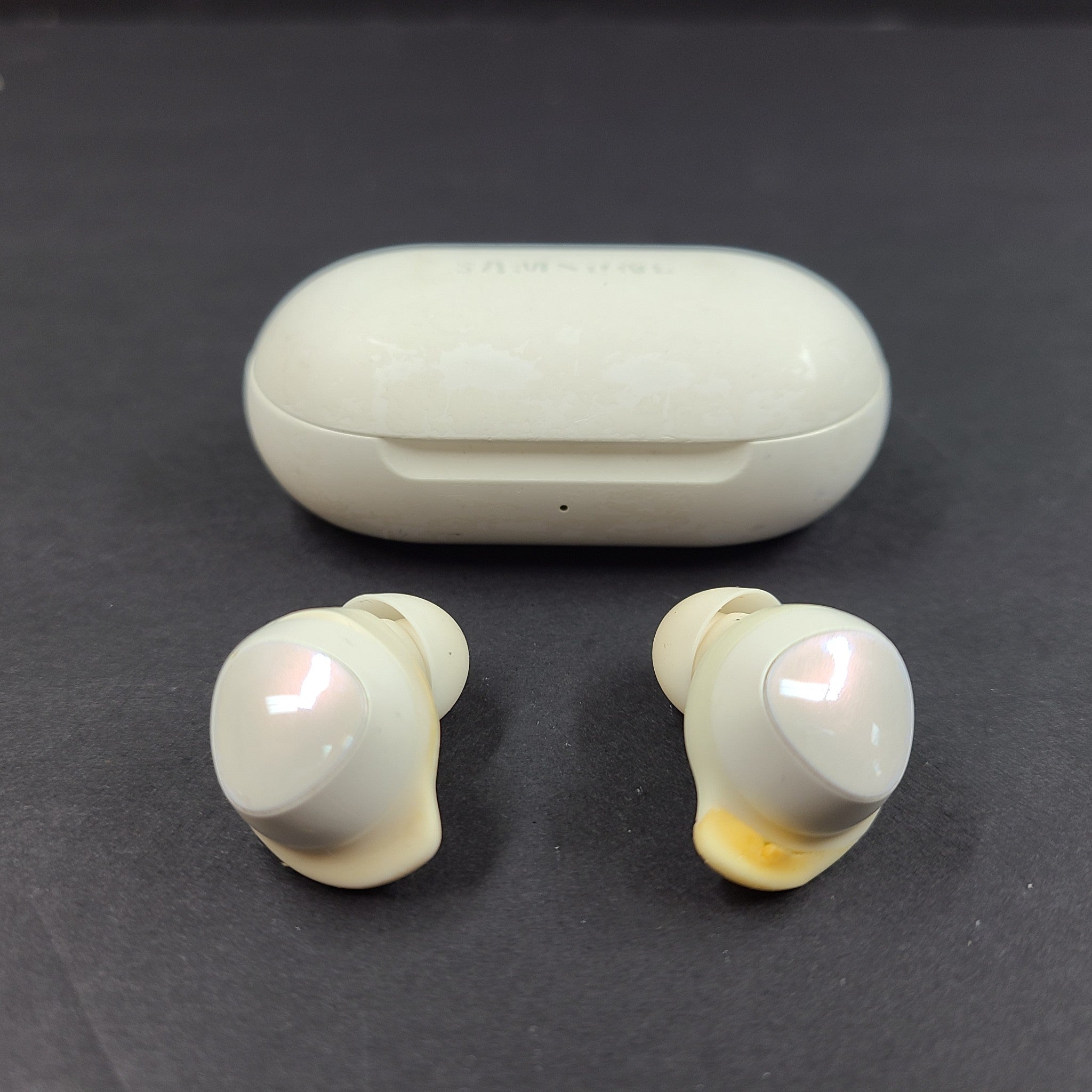 Samsung Galaxy Buds SM-R170 True Wireless Earbuds Bluetooth Headphones White V1